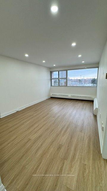 2 Bedrooms Condo at 725 Don Mills, Toronto For sale
