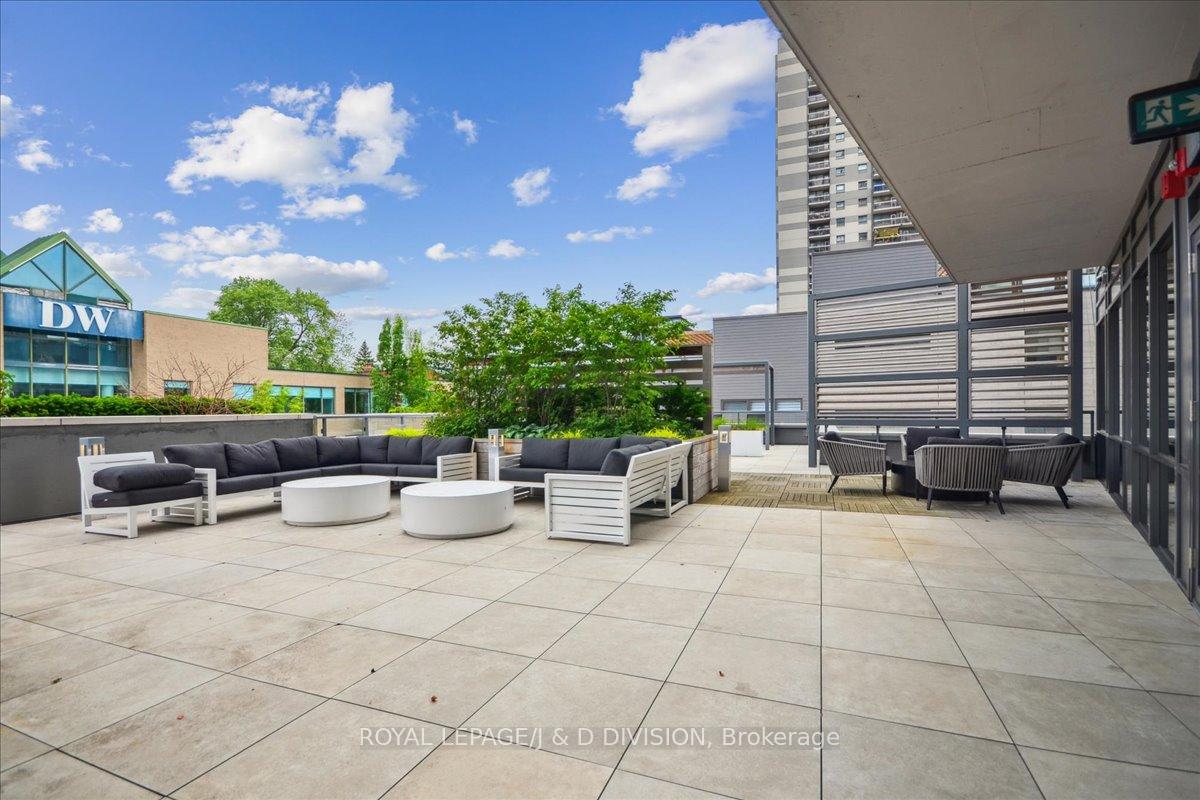 3 Bedrooms Condo at 181 Bedford, Toronto For sale
