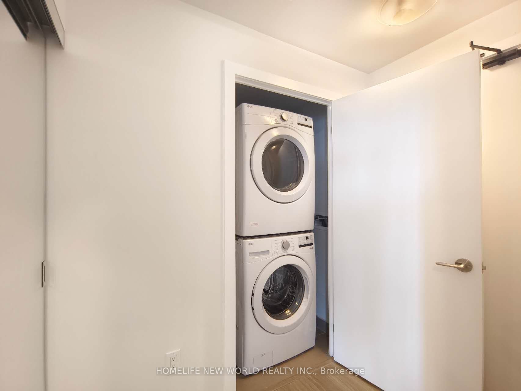 430 Square one Drive, #3808