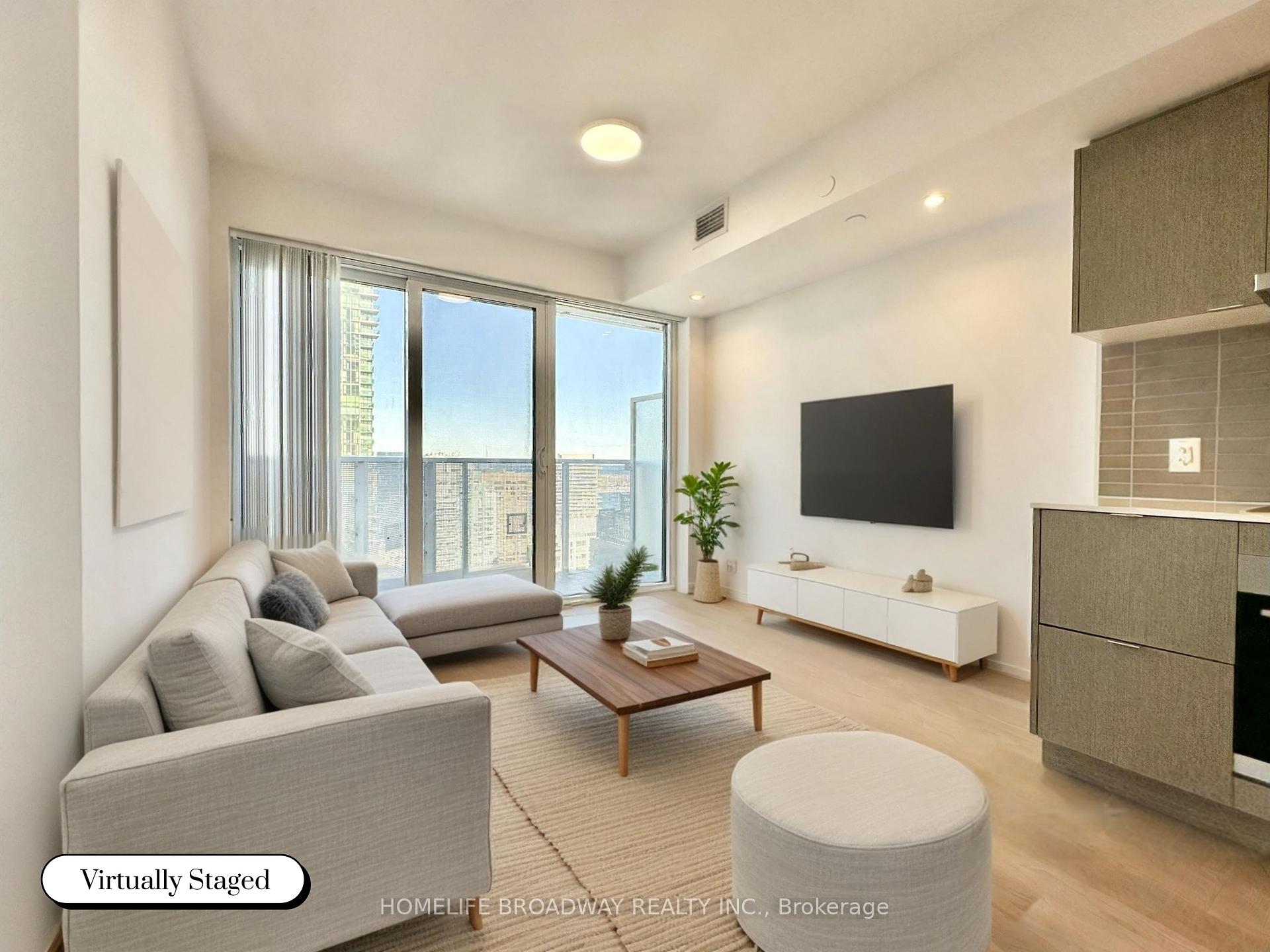 1 Bedroom Condo at 88 Harbour,  Toronto For sale
