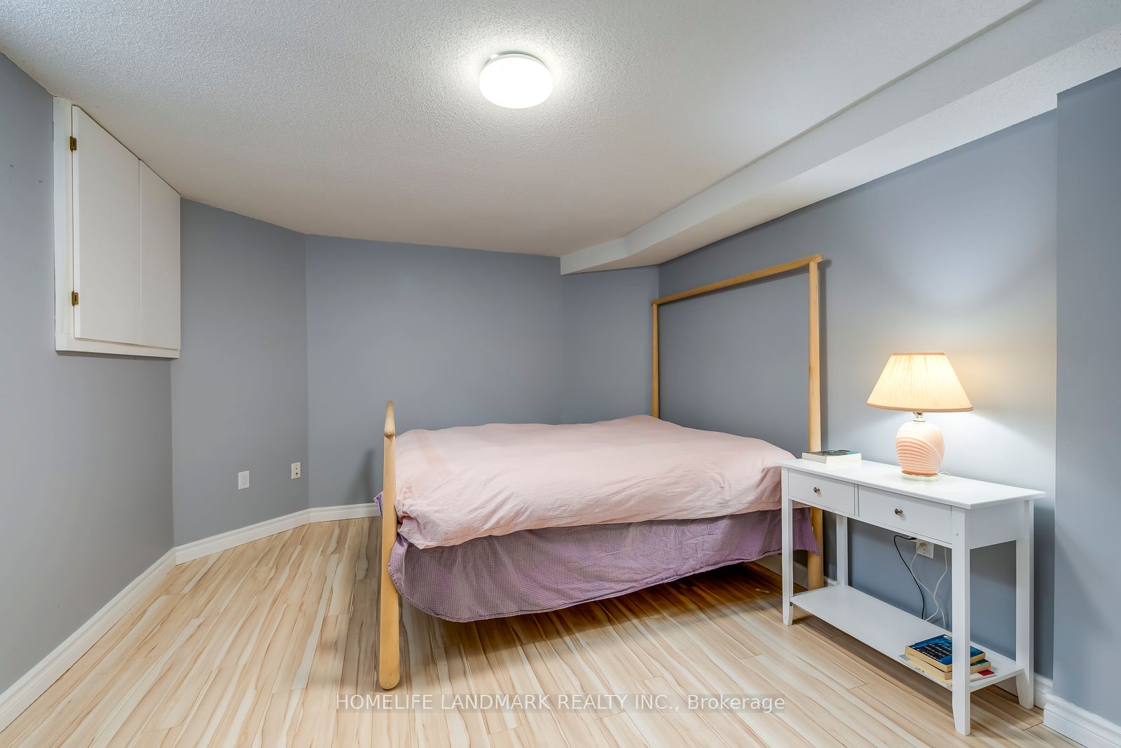 503 Blenheim Crescent