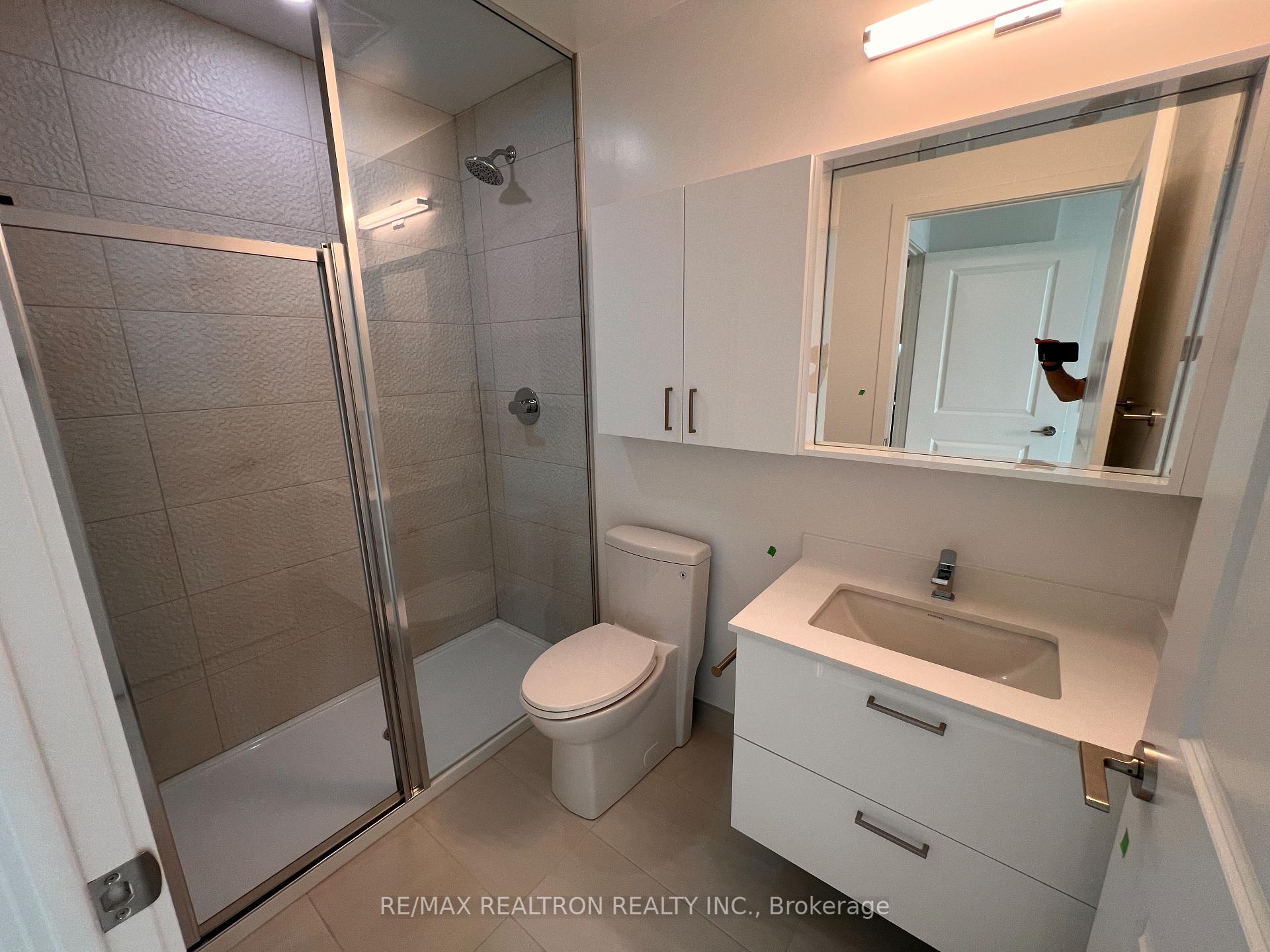 2 Bedrooms Co-op at 30 Upper Mall,  Vaughan For sale