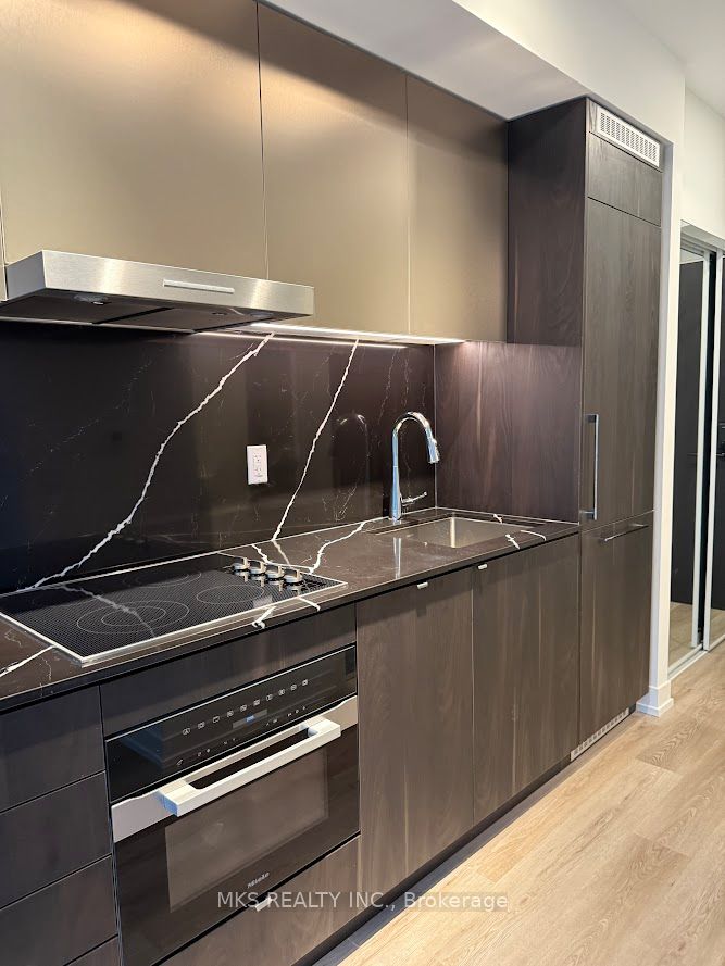 771 Yonge