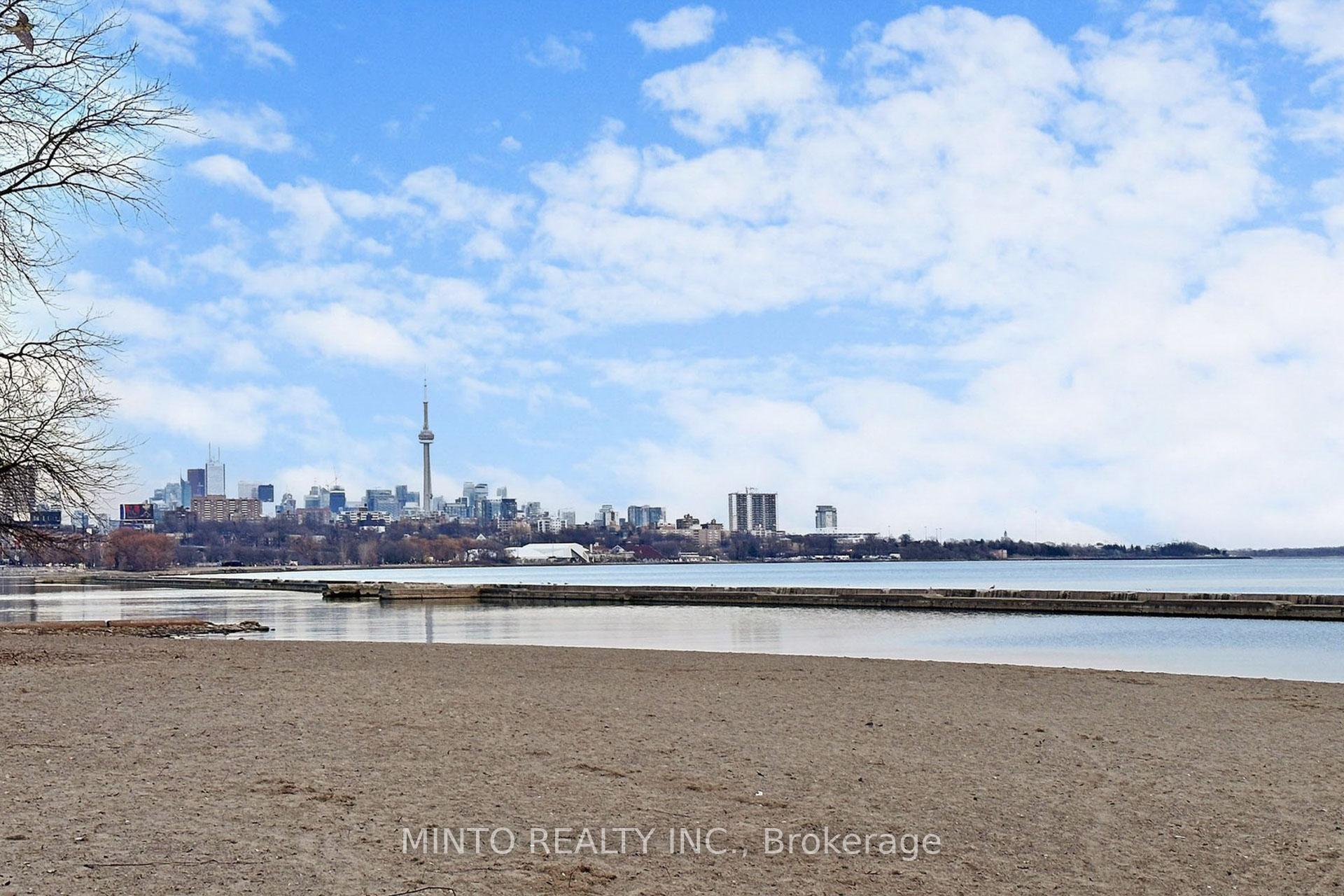 2 Bedrooms Condo at 1928 Lakeshore,  Toronto For sale