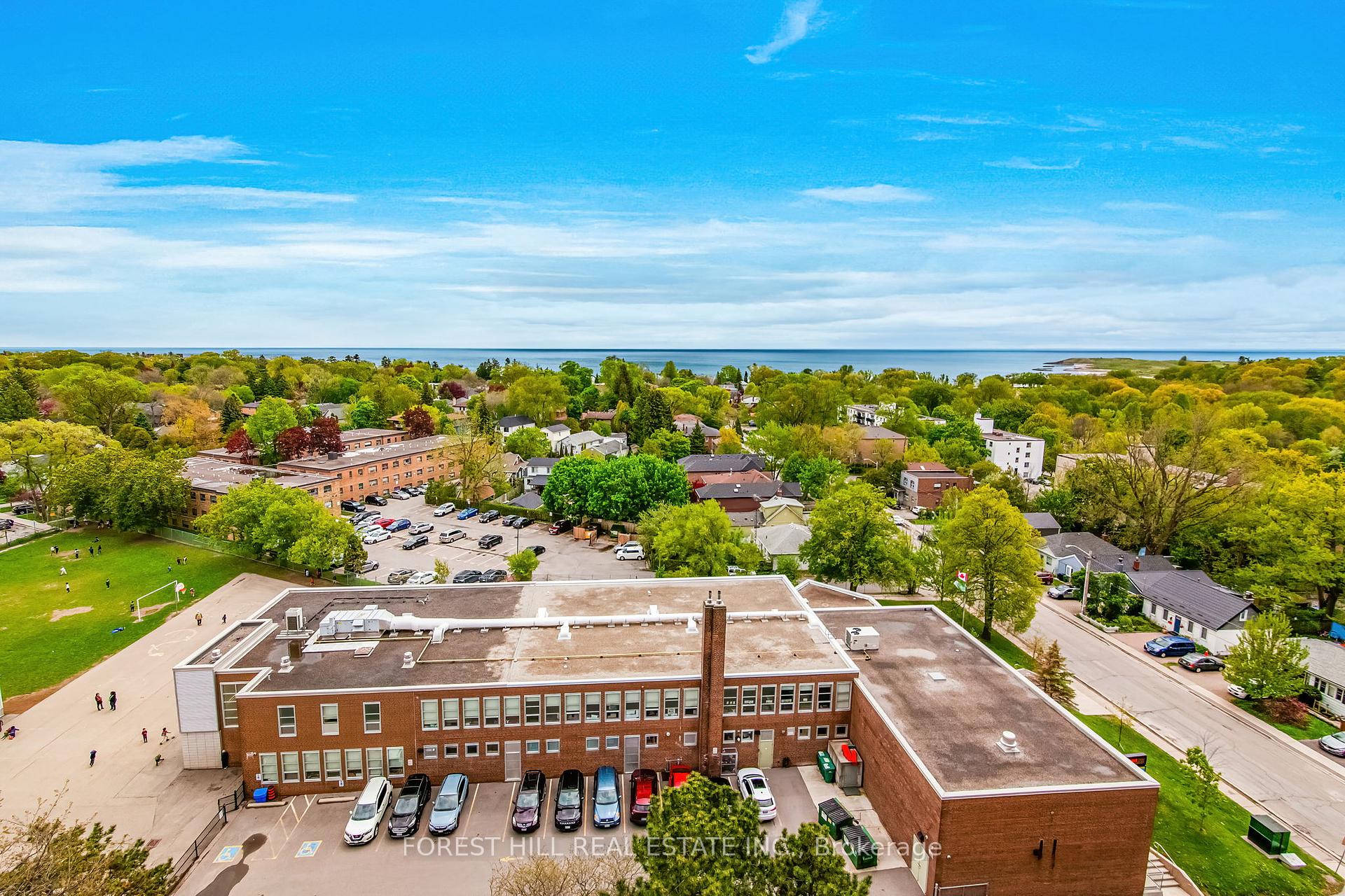 2 Bedrooms Condo at 3845 Lake Shore, Toronto For sale