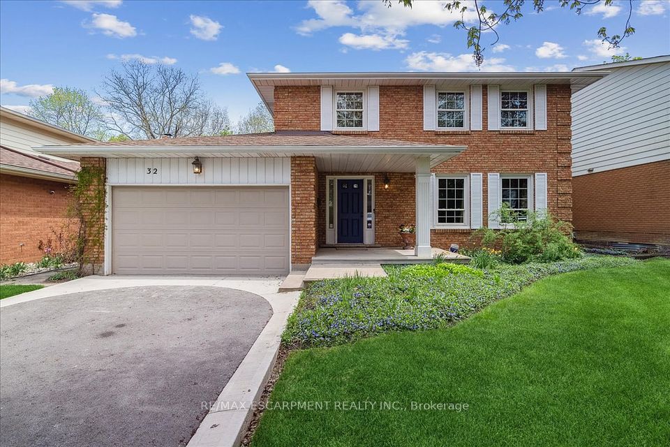 32 Highland Park Drive, Hamilton, ON L9H 6G6