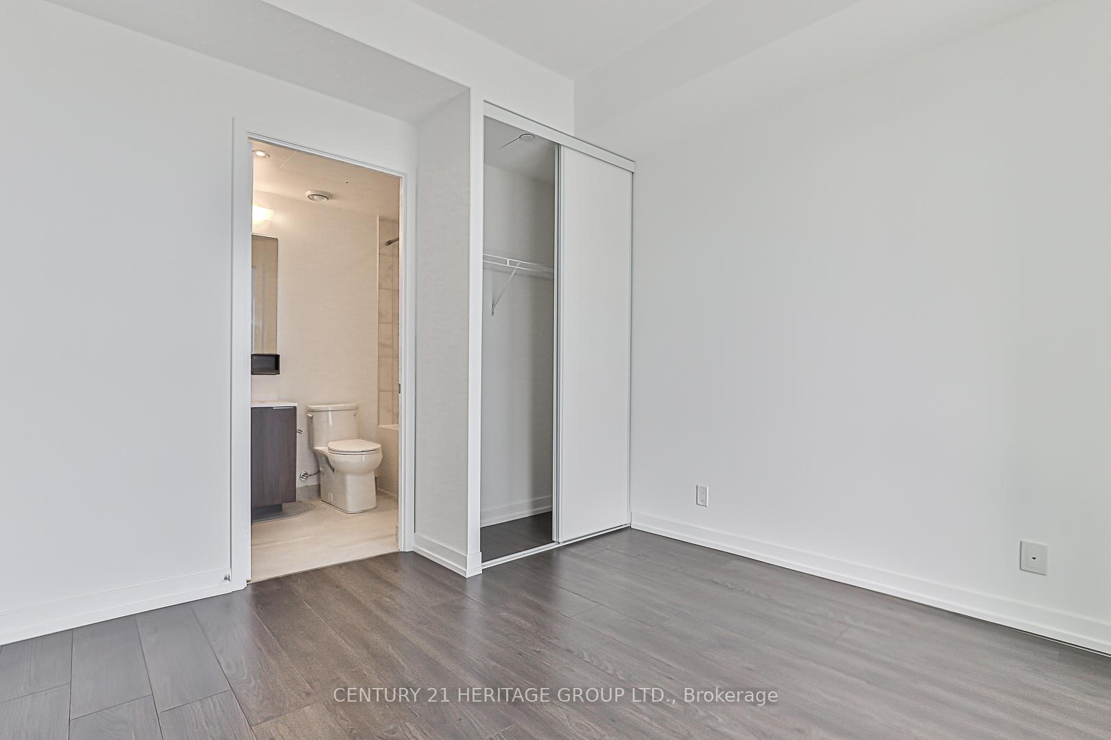 2 Bedrooms Condo at 950 PORTAGE,  Vaughan For sale