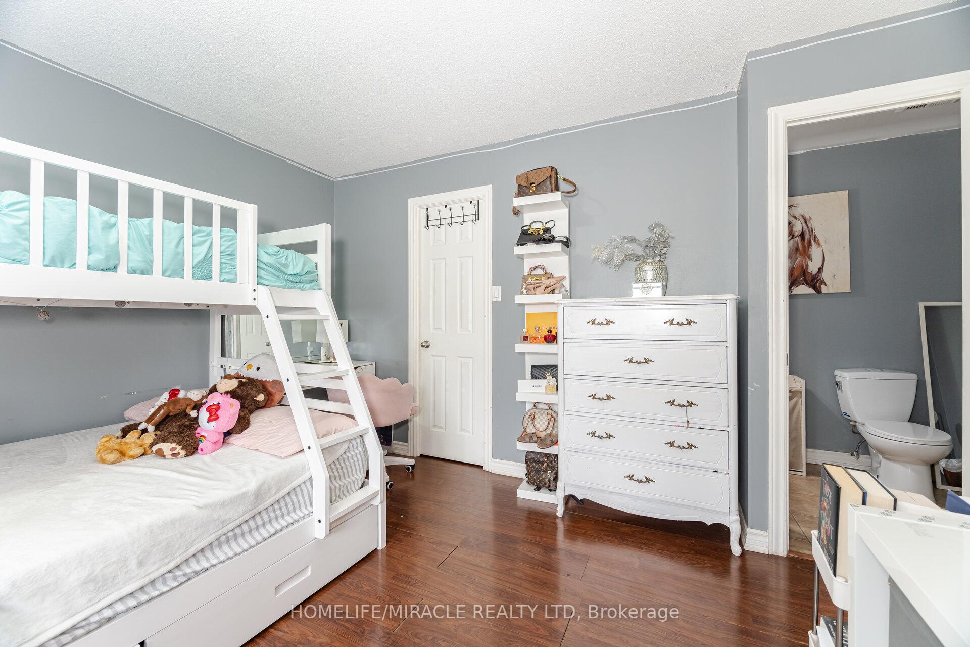 3 Bedrooms Condo at 234 Albion, Toronto For sale