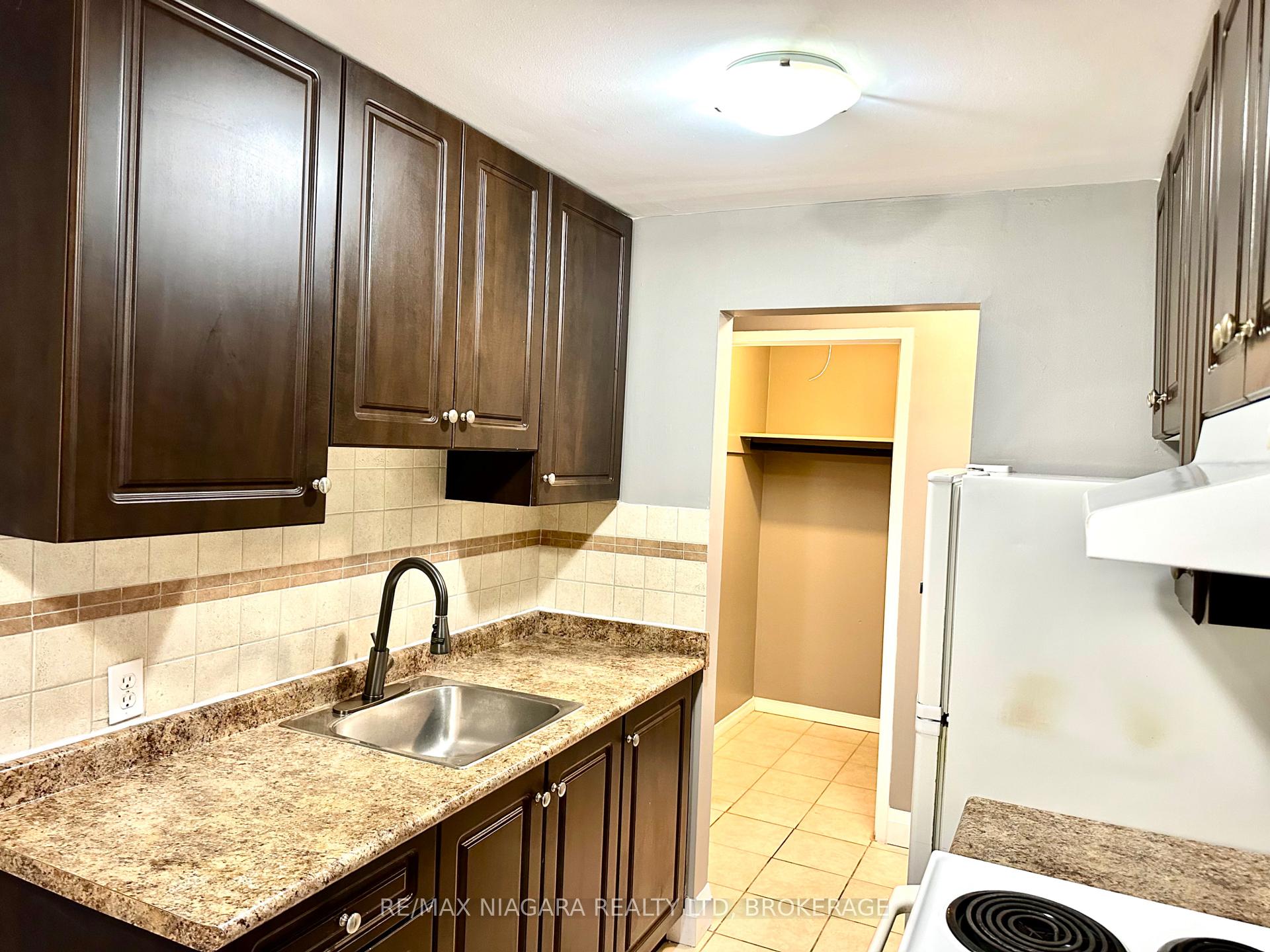 Photo of #305 - 7 Riverview Boulevard, St. Catharines, ON L2T 3L5