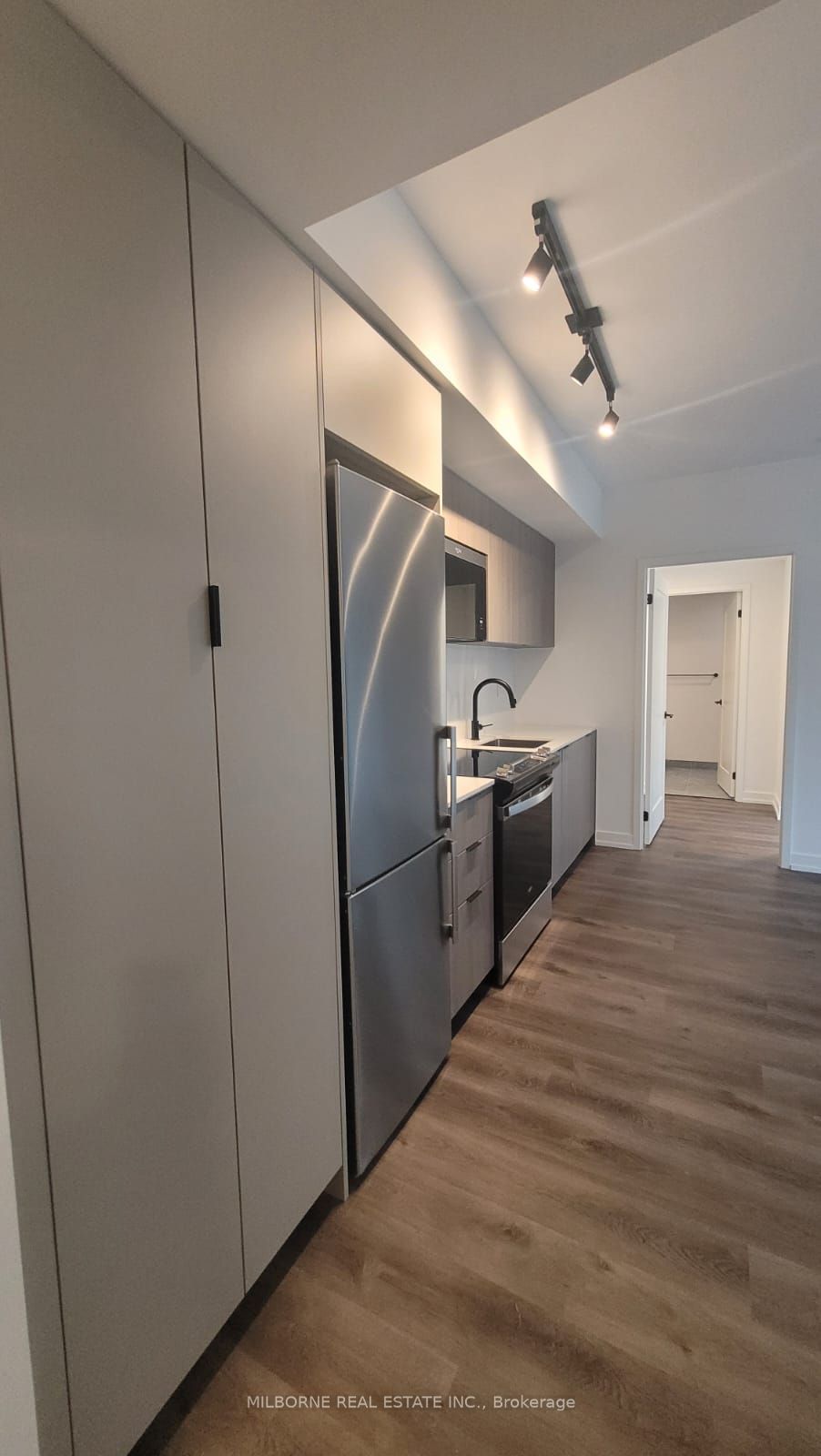 73 Broadway Avenue, #303