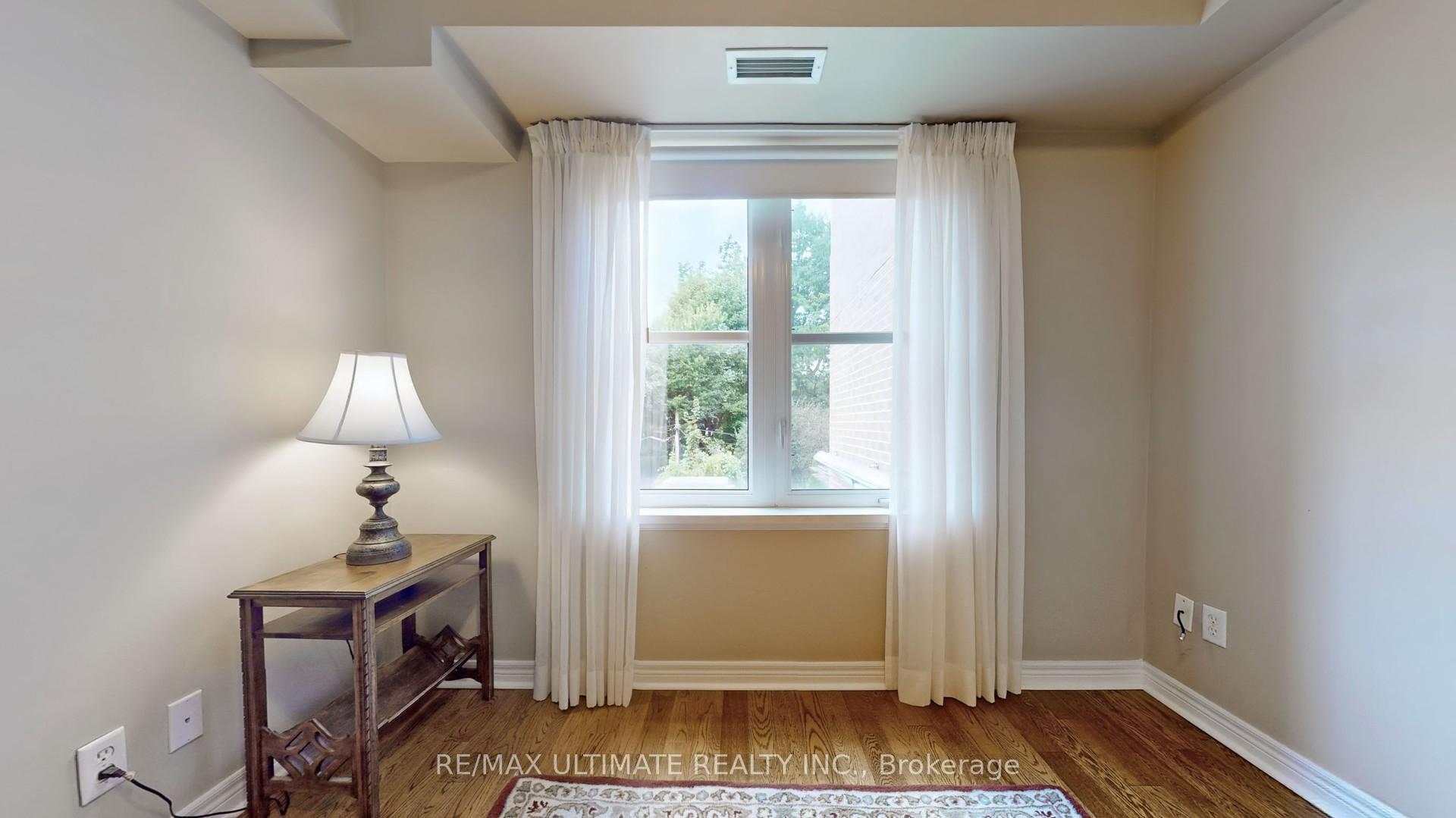 2 Bedrooms Condo at 645 Millwood, Toronto For sale