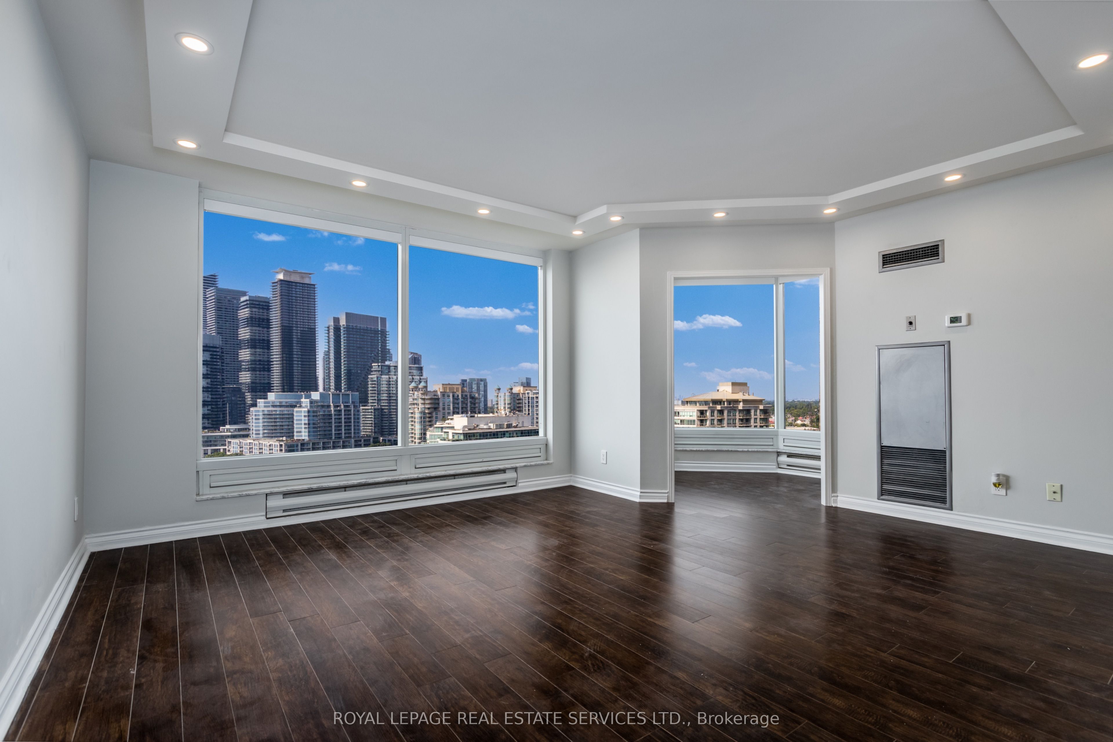 1 Palace Pier Court, #1806