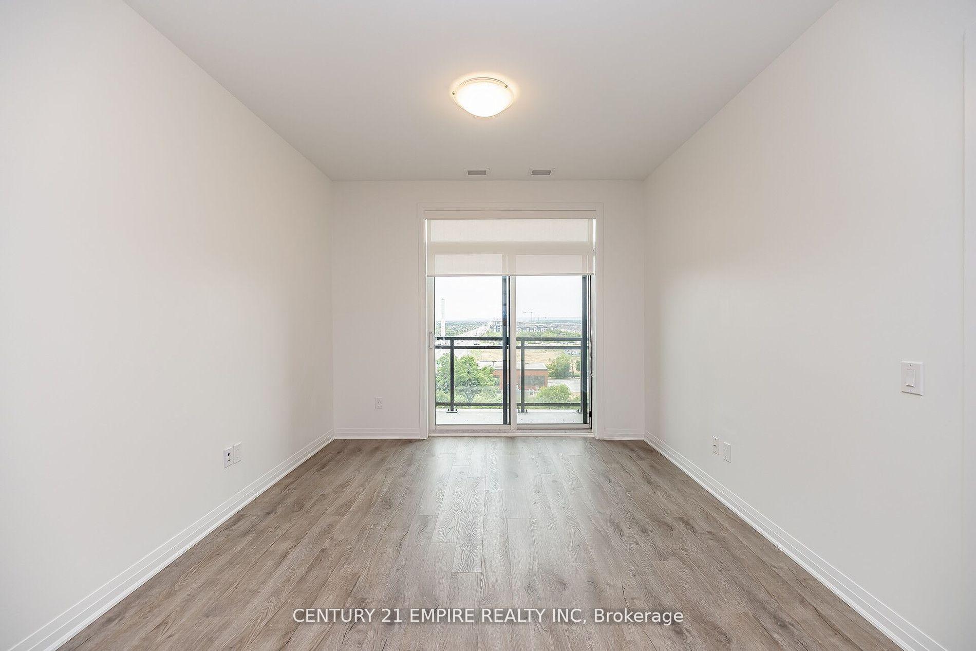 2 Bedrooms Condo at 95 Dundas,  Oakville For sale