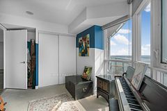 21 Iceboat Terrace 2909