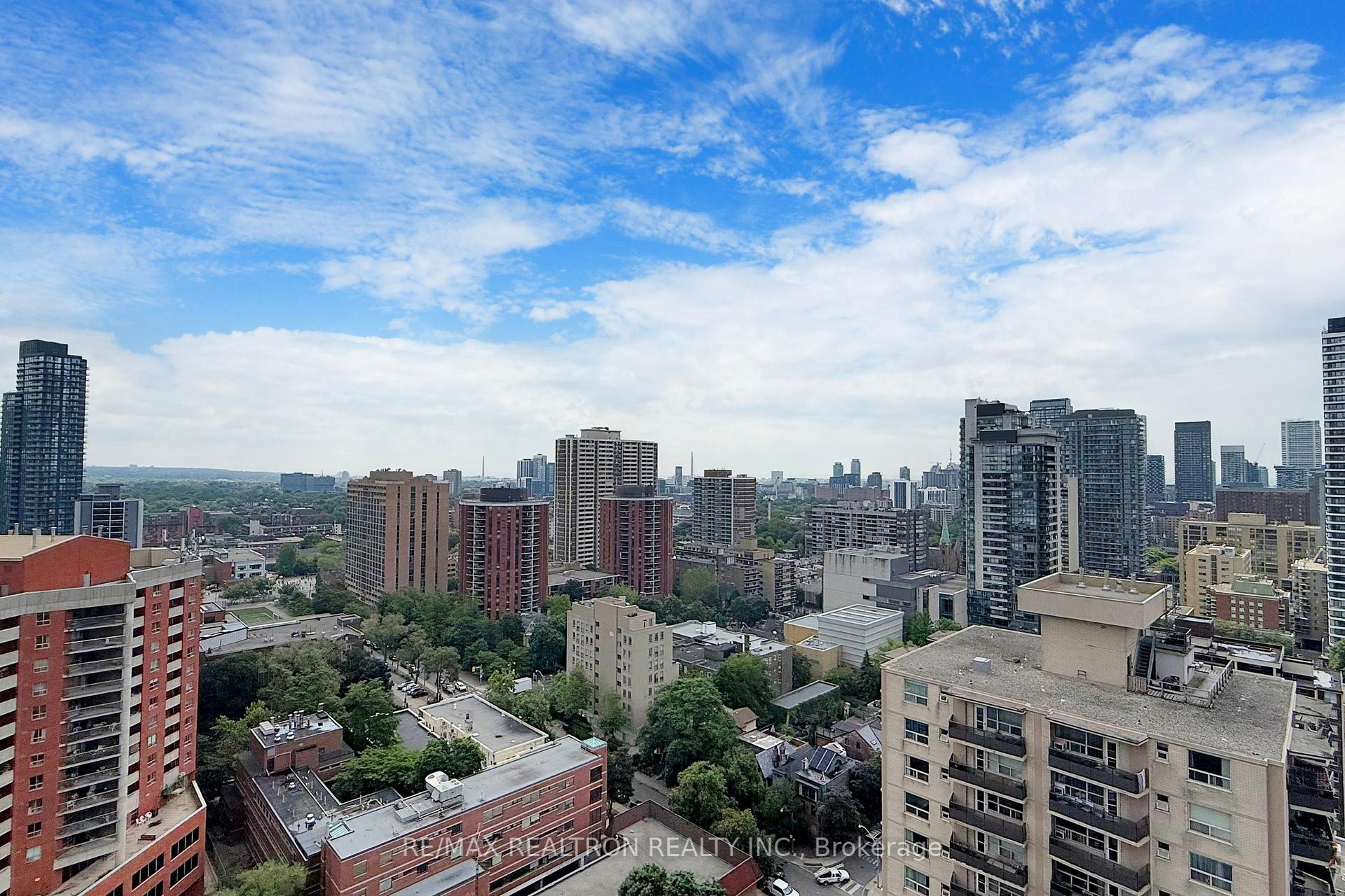 2 Bedrooms Condo at 81 Wellesley, Toronto For sale