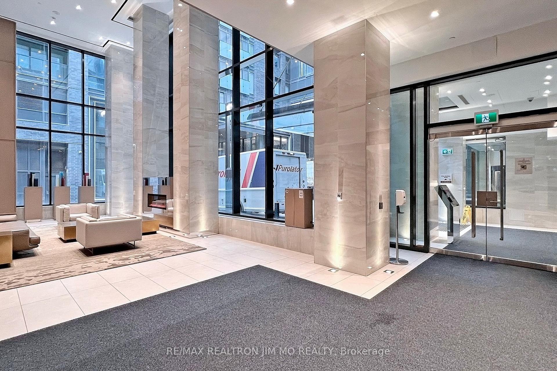 1 Bedroom Condo at 125 Blue Jays,  Toronto For sale