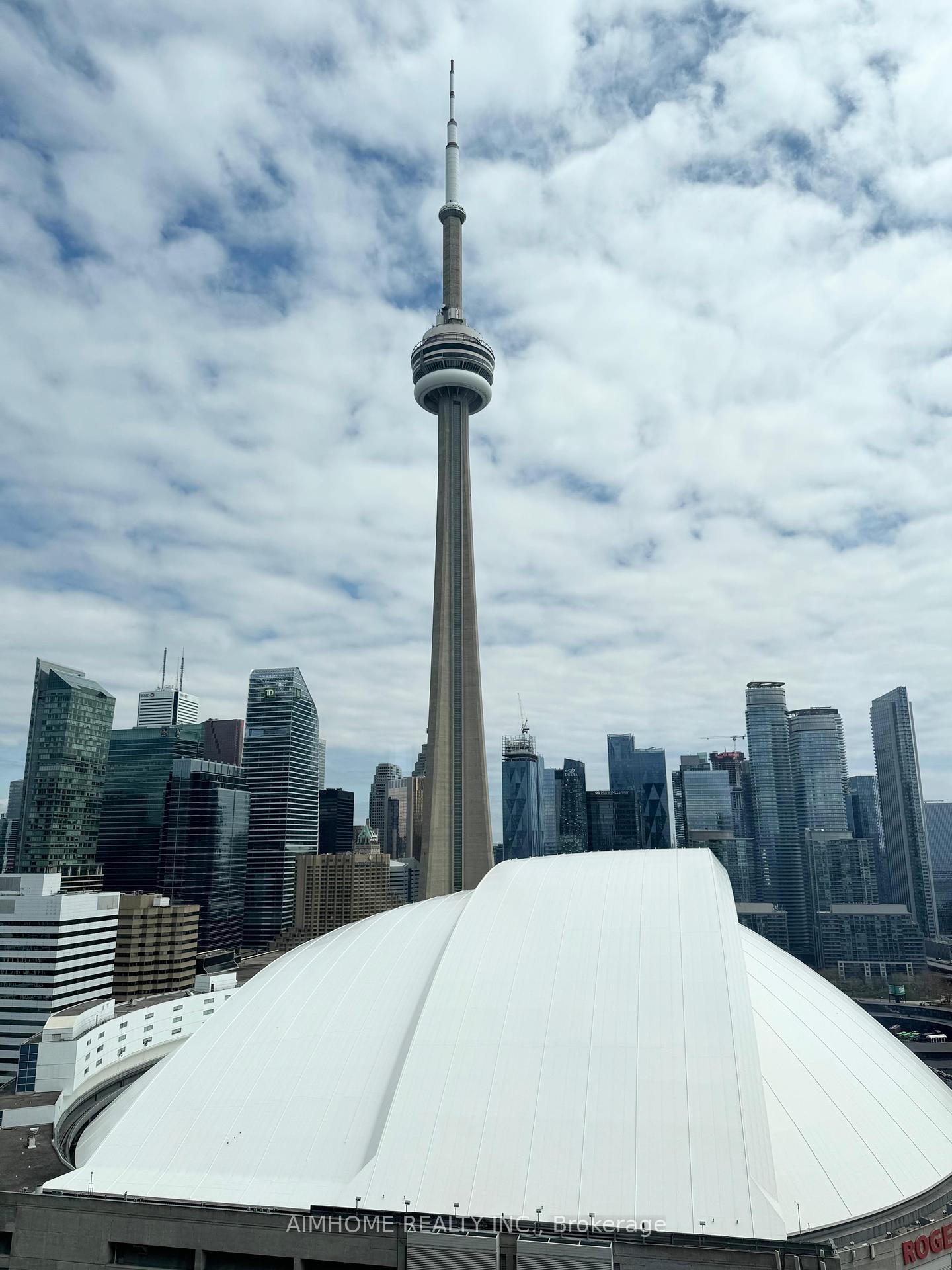 2 Bedrooms Condo at 10 Navy Wharf, Toronto For sale