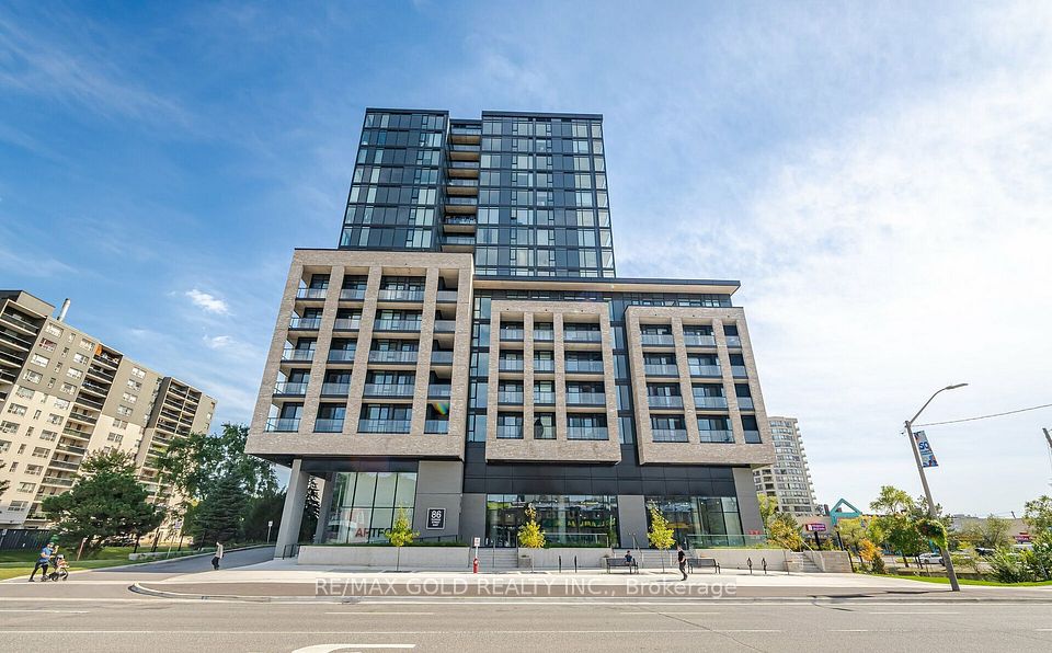 86 Dundas