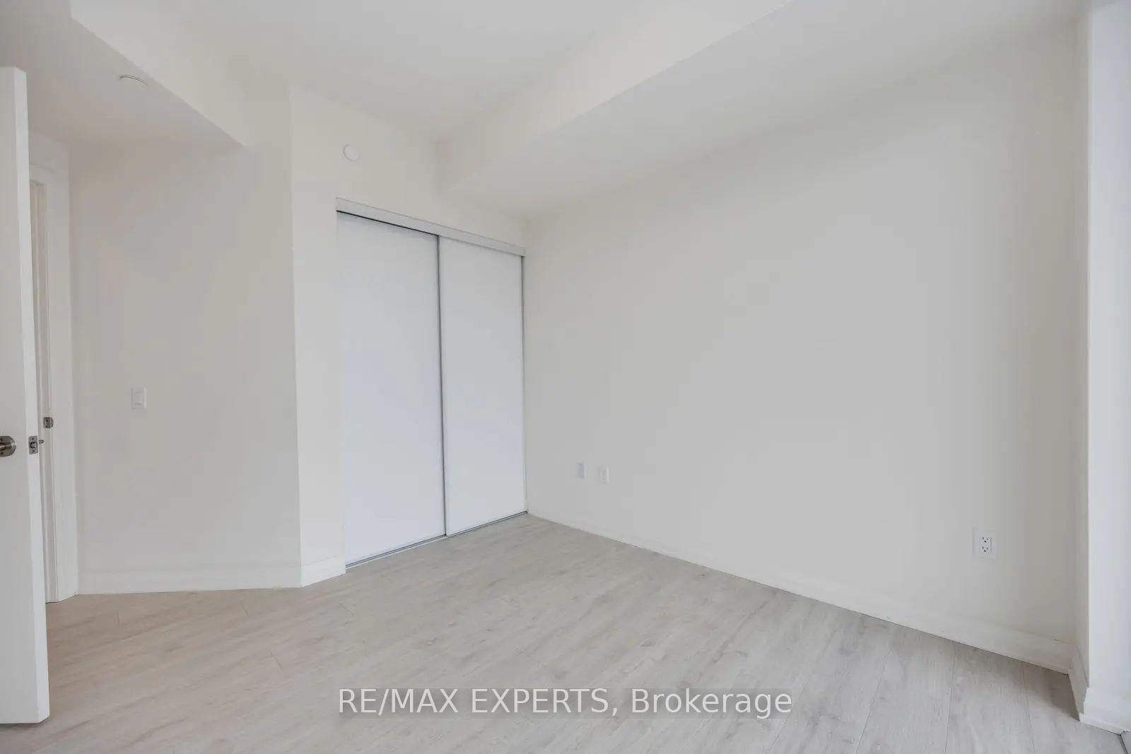 2 Bedrooms Condo at 9000 Jane, Vaughan For sale