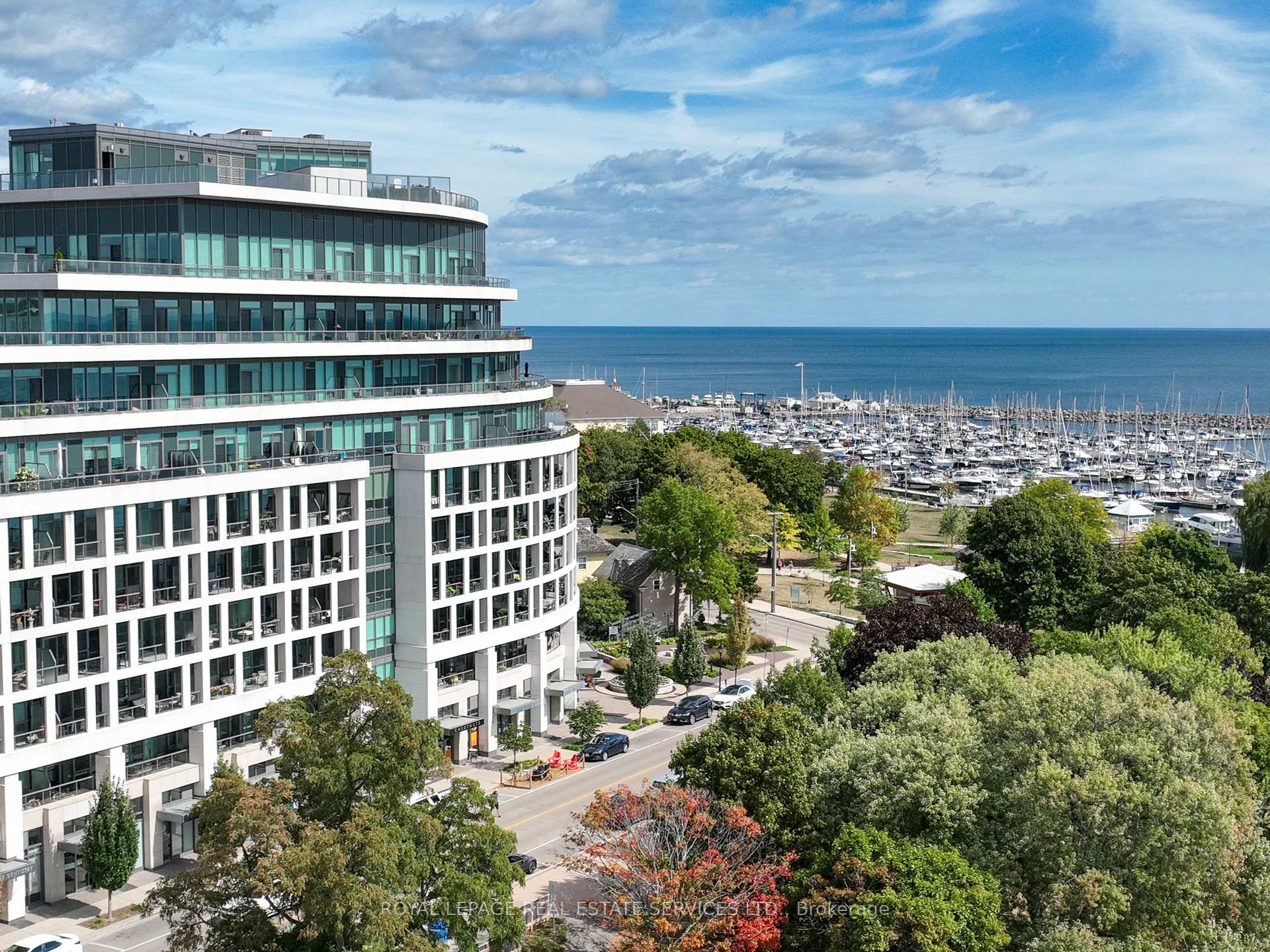 1 Bedroom Condo at 11 Bronte, Oakville For sale