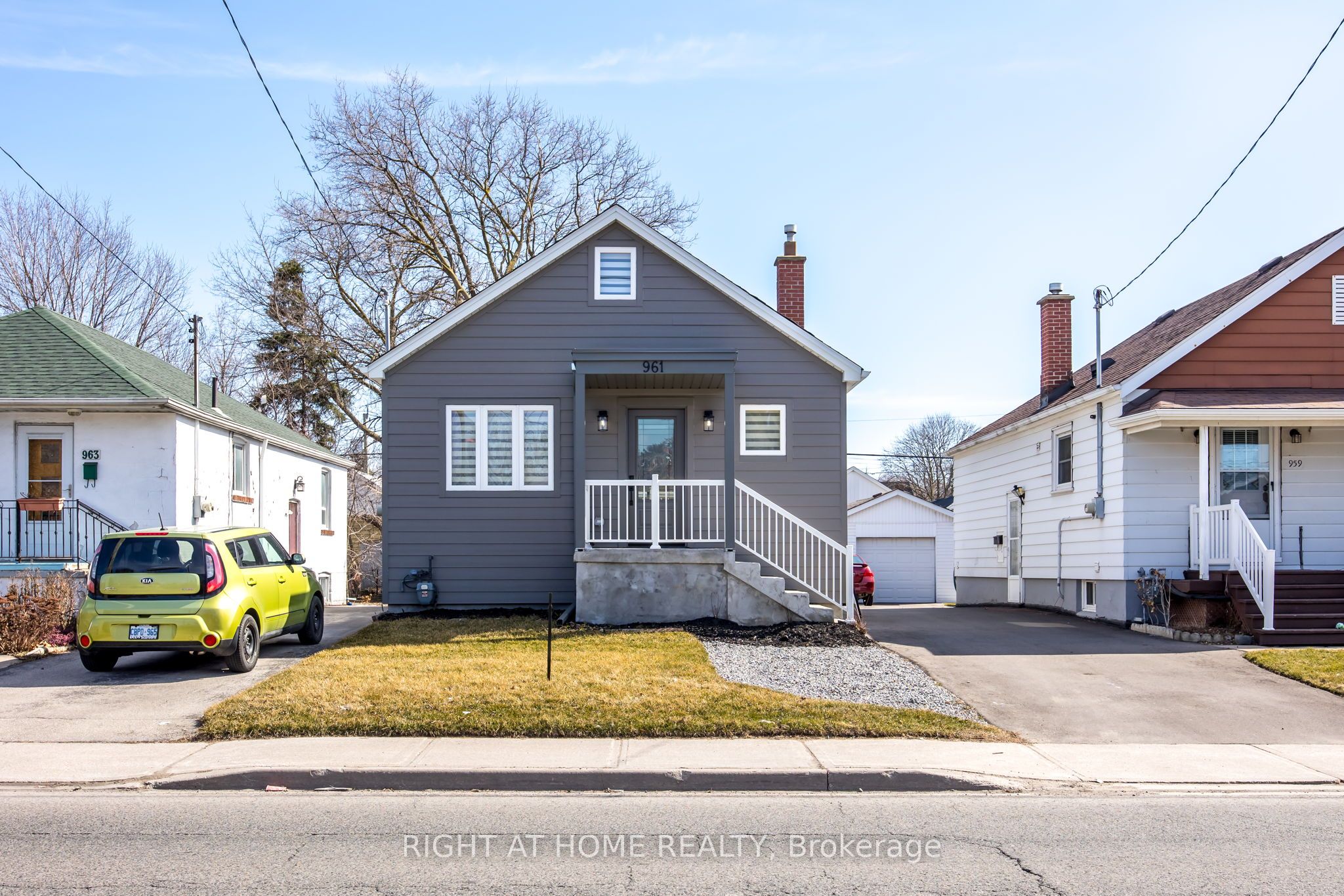 961 Victoria Park Avenue