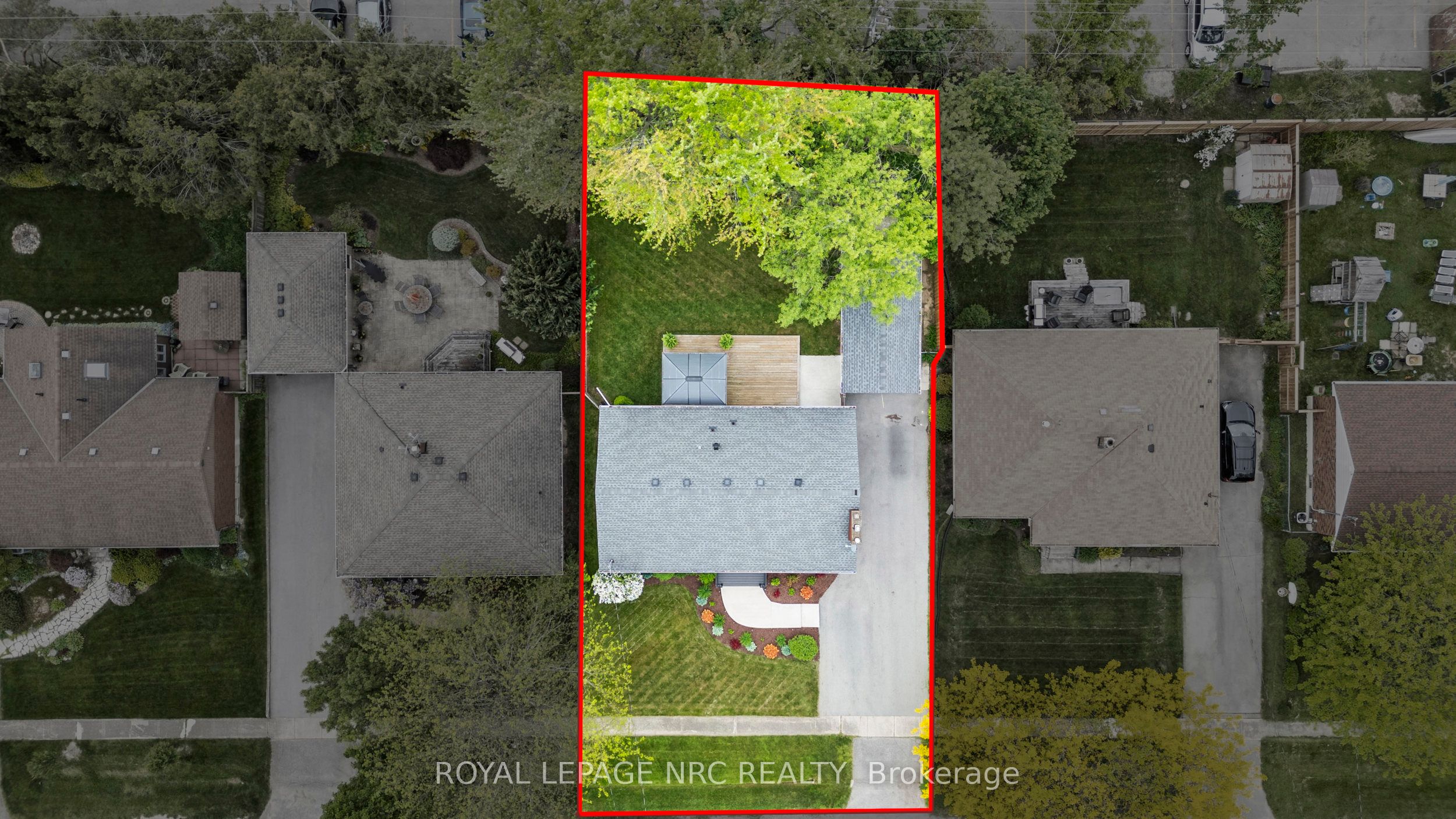 10 Whiteoak Drive