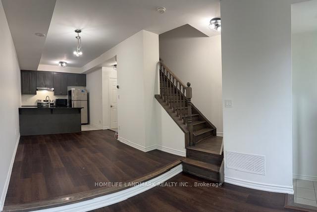 3 Bedrooms Condo at 15 Heron Park, Toronto For sale