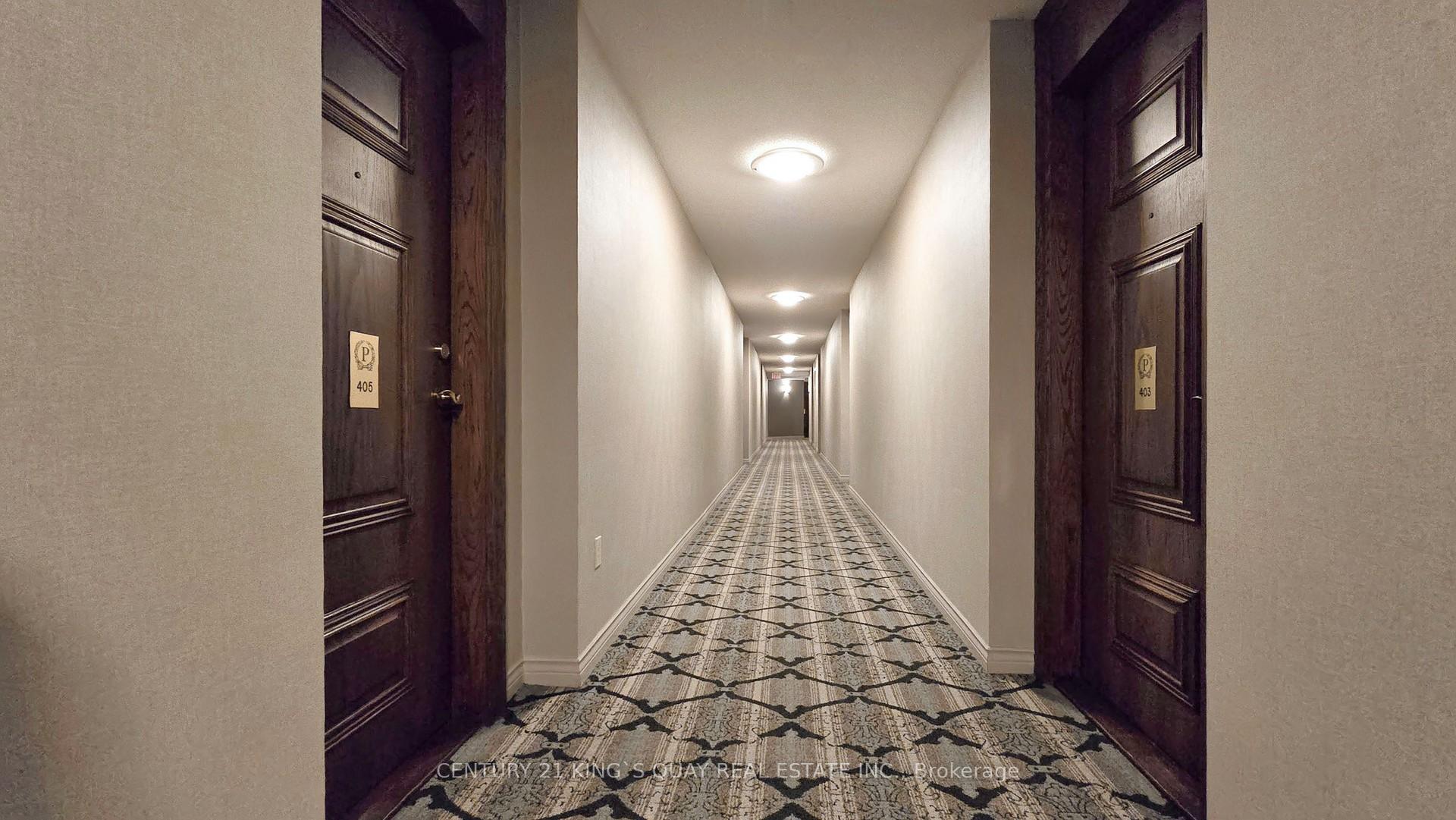 2 Bedrooms Condo at 18 Pemberton, Toronto For sale