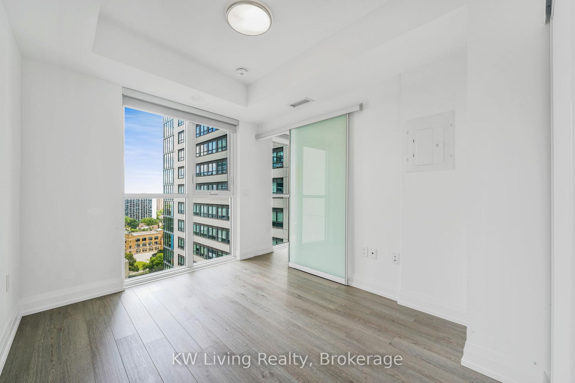 2 Bedrooms Condo at 77 Mutual,  Toronto For sale