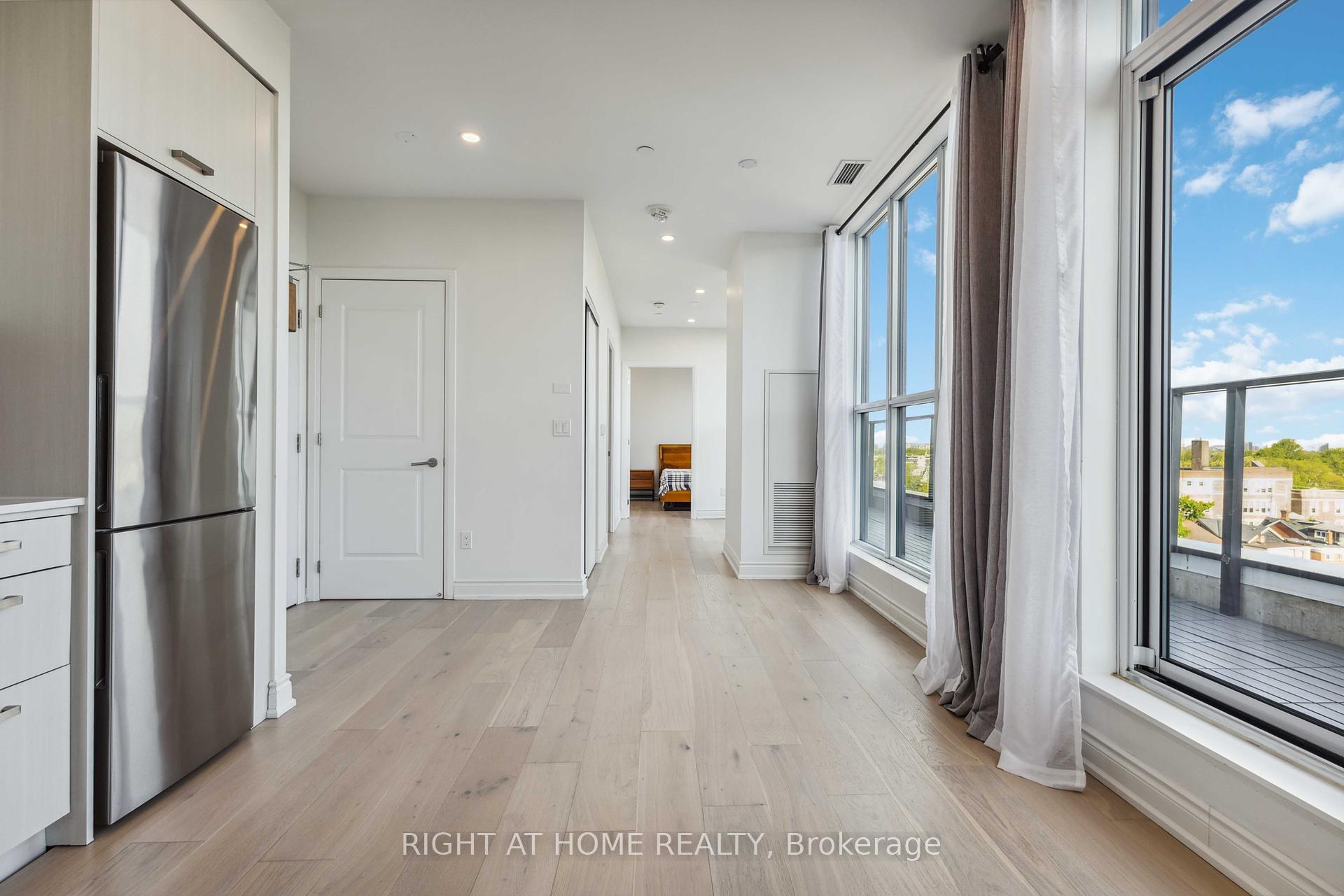 2 Bedrooms Condo at 2301 Danforth, Toronto For sale