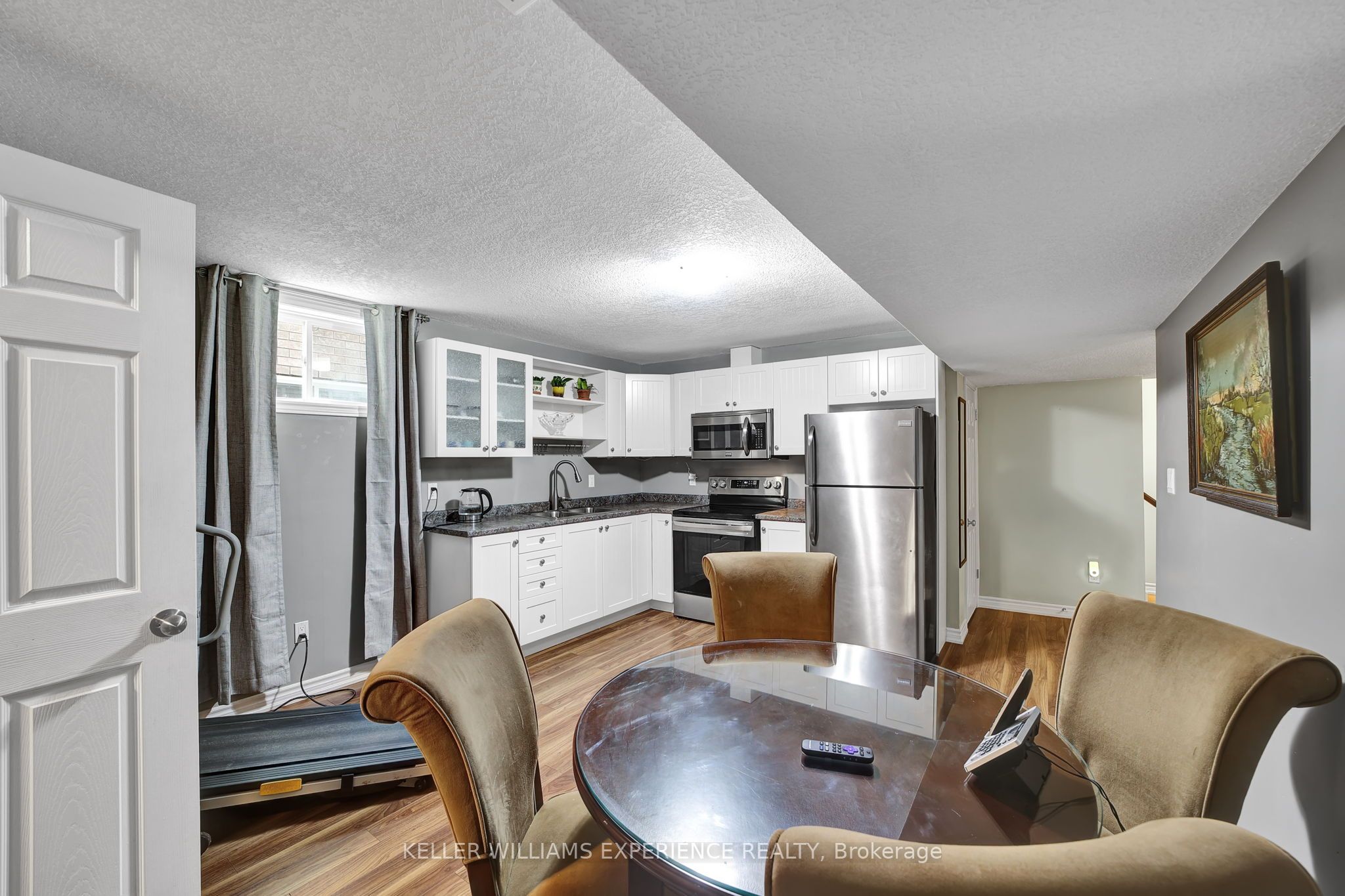 13 KAYLA Crescent