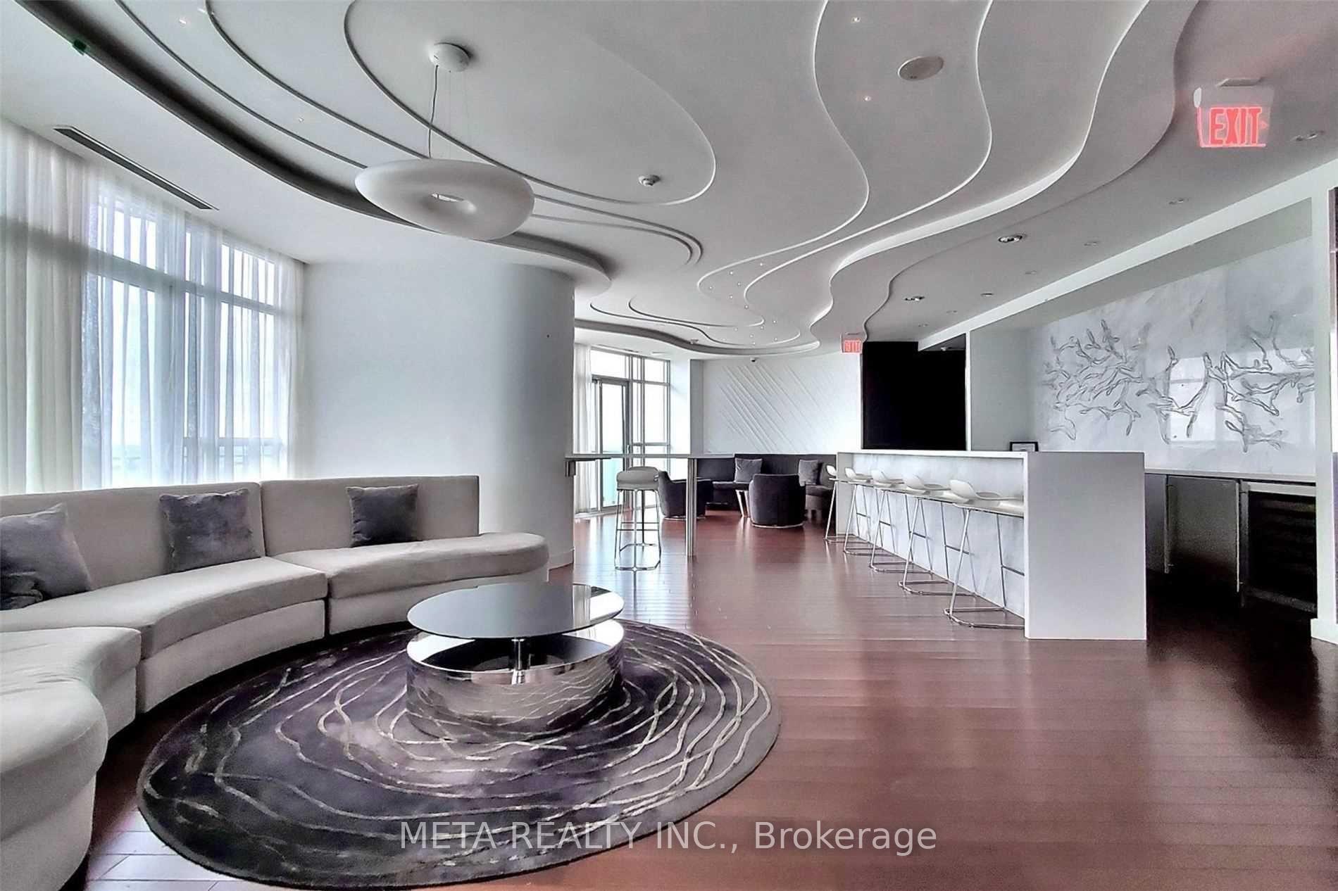 2 Bedrooms Condo at 50 Absolute, Mississauga For sale