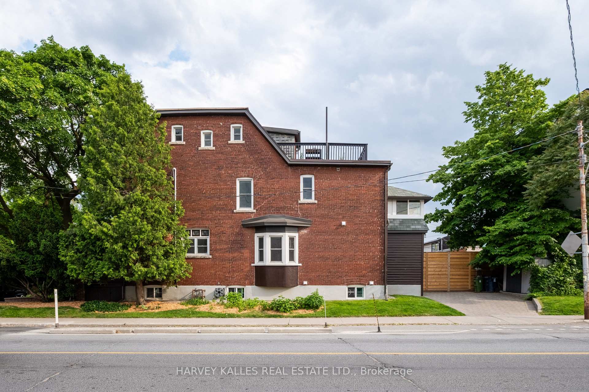 410 Roxton Road