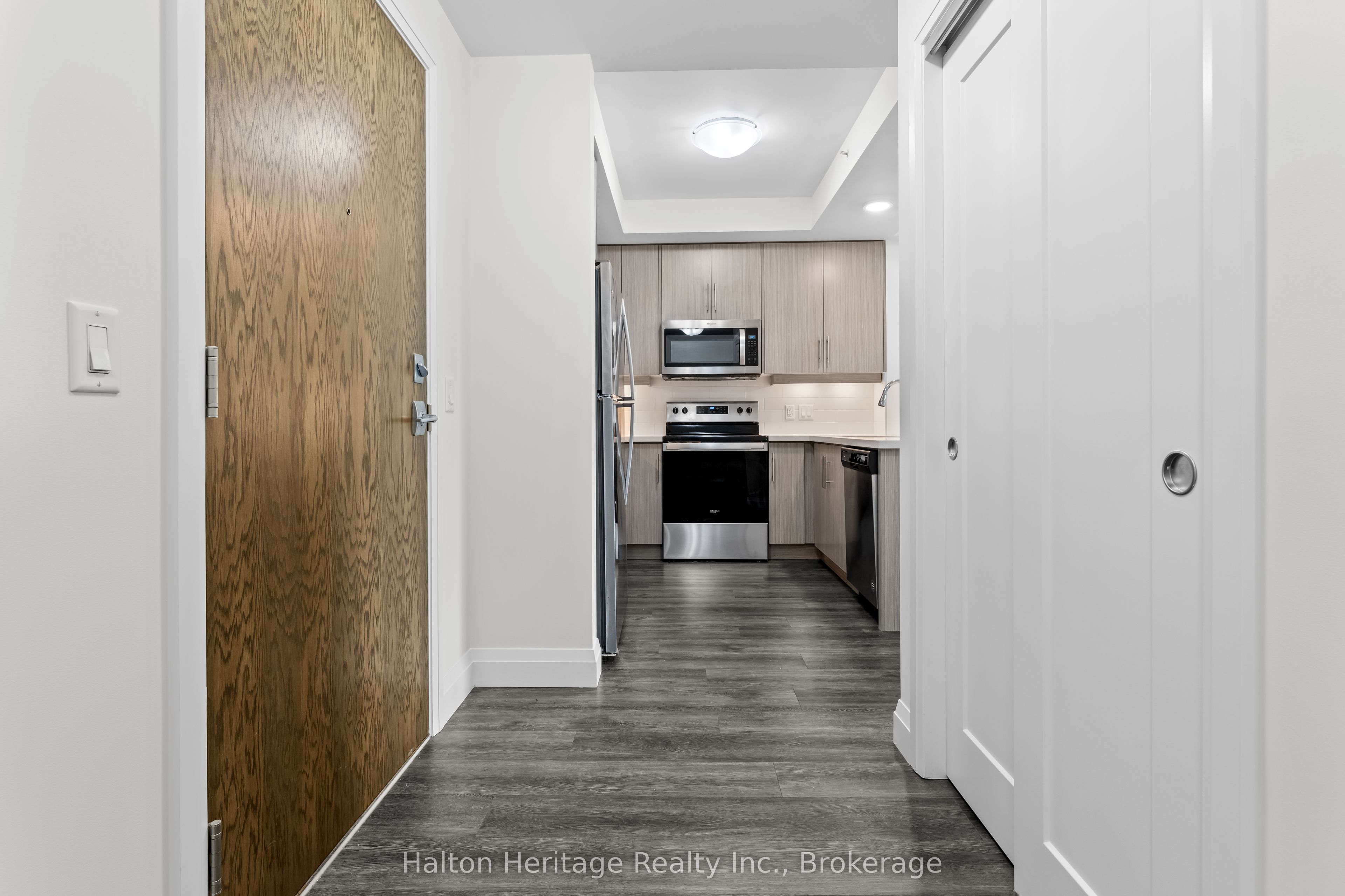30 Hamilton Street S, #503