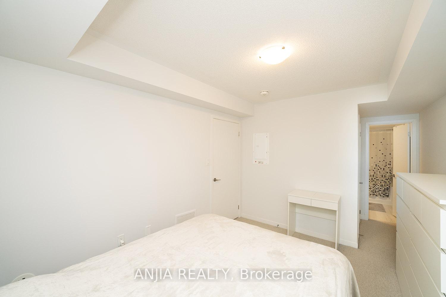 2 Bedrooms Condo at 235 Birmingham, Toronto For sale