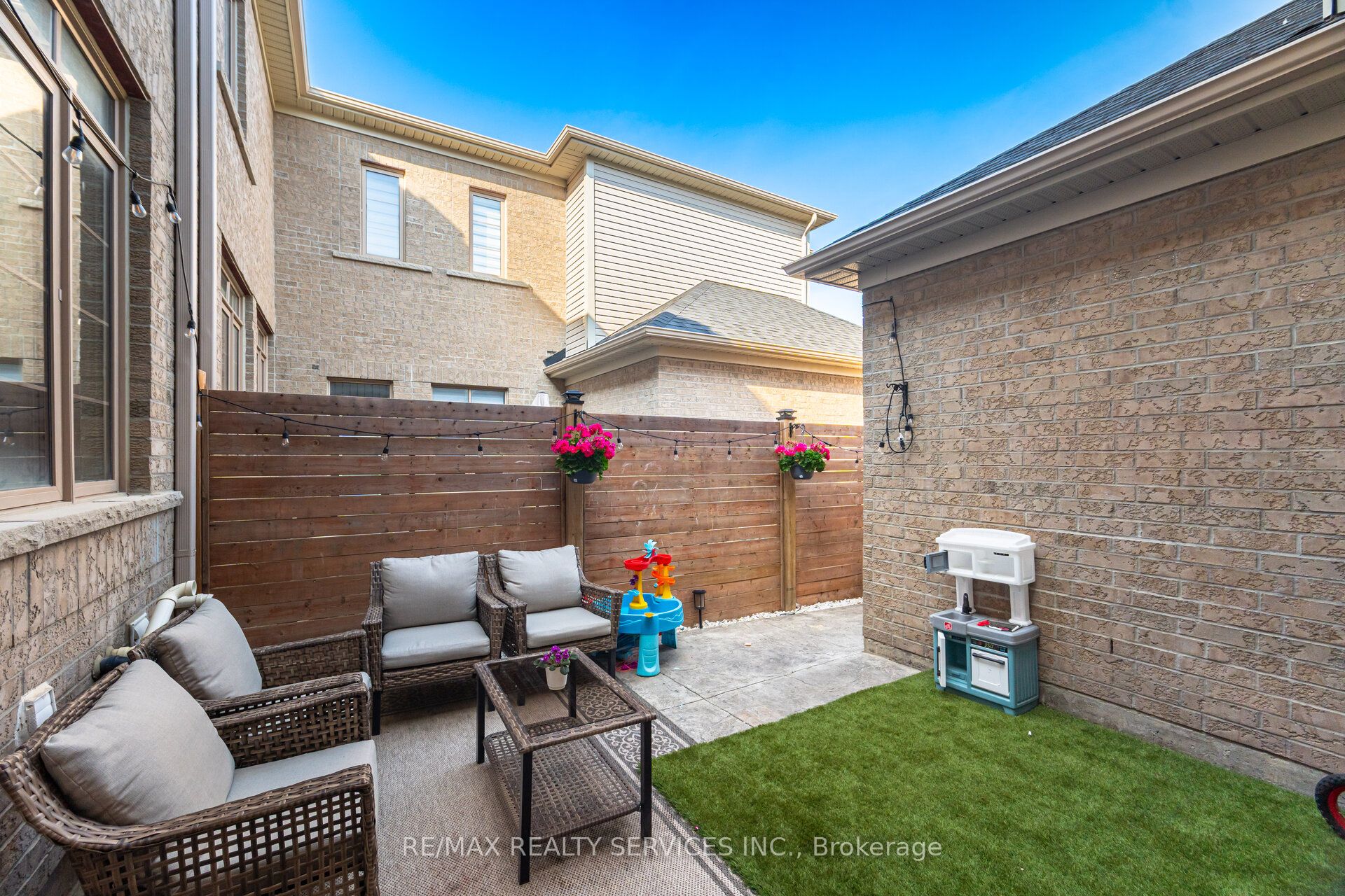 207 Clockwork Drive