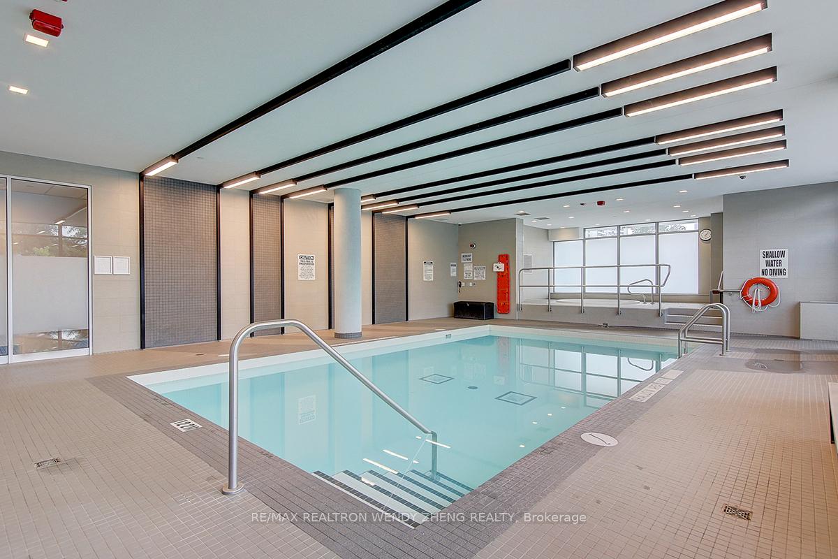 2 Bedrooms Condo at 52 Forest Manor, Toronto For sale
