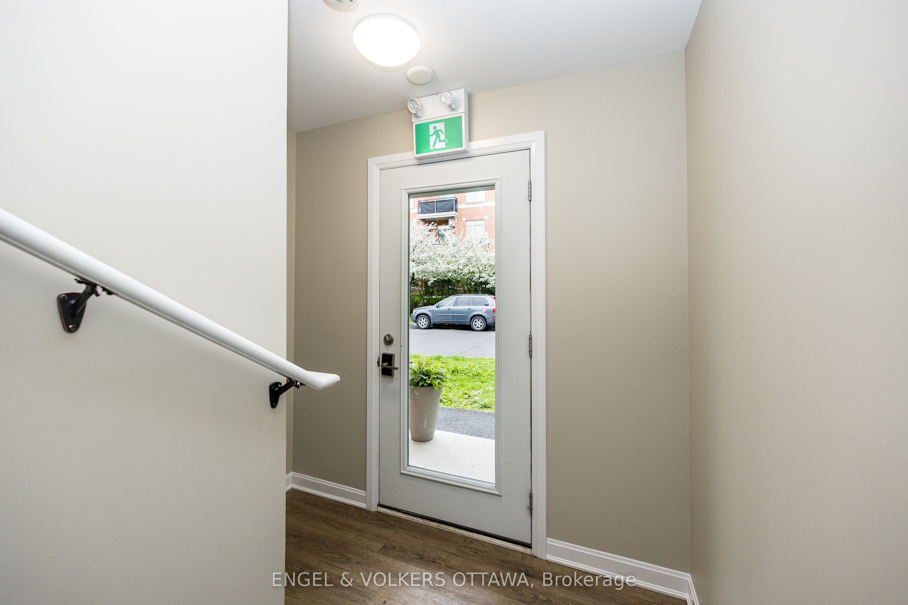 52 ONTARIO Street, OverbrookCastleheightsandArea, ON K1K 1L2