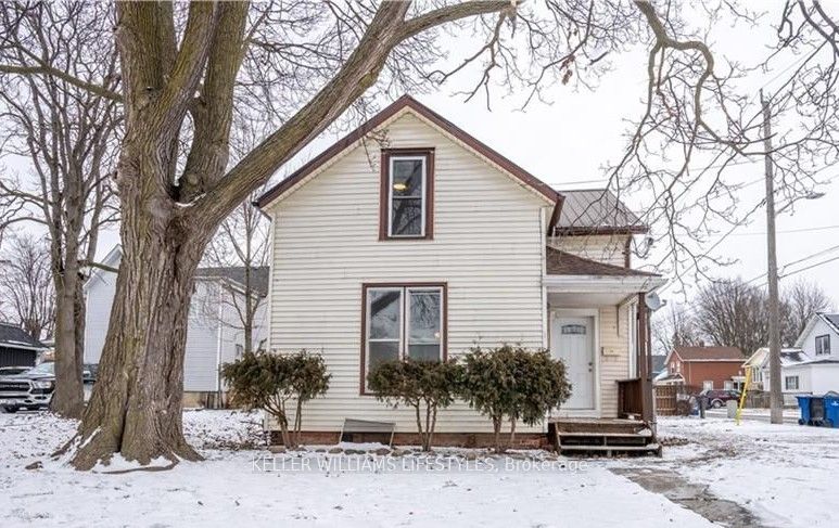 #Upper - 83 Adelaide Street, Chatham-Kent, ON N7M 4R3