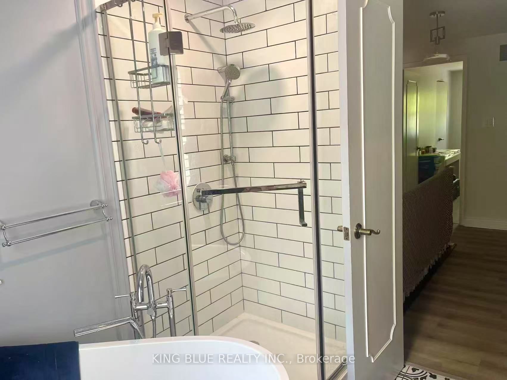 132 Heatherside Drive, #Room 3