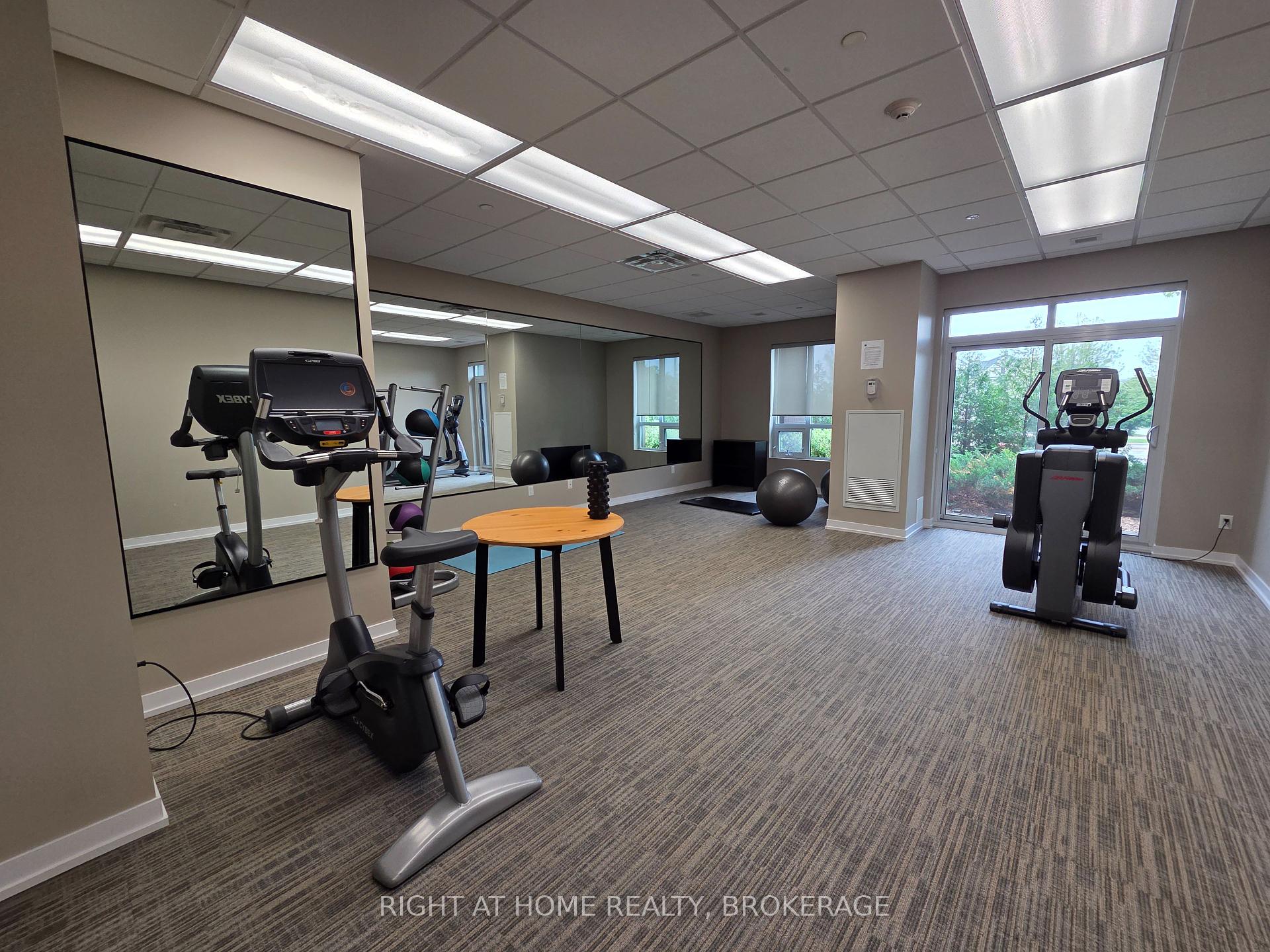 1 Bedroom Condo at 2490 Old Bronte, Oakville For sale
