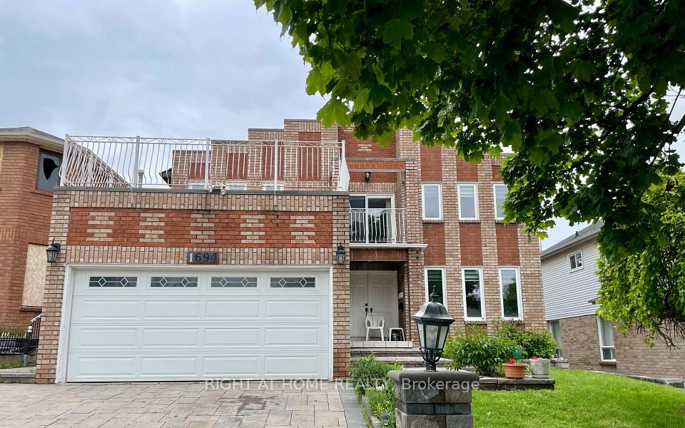1694 Major Oaks