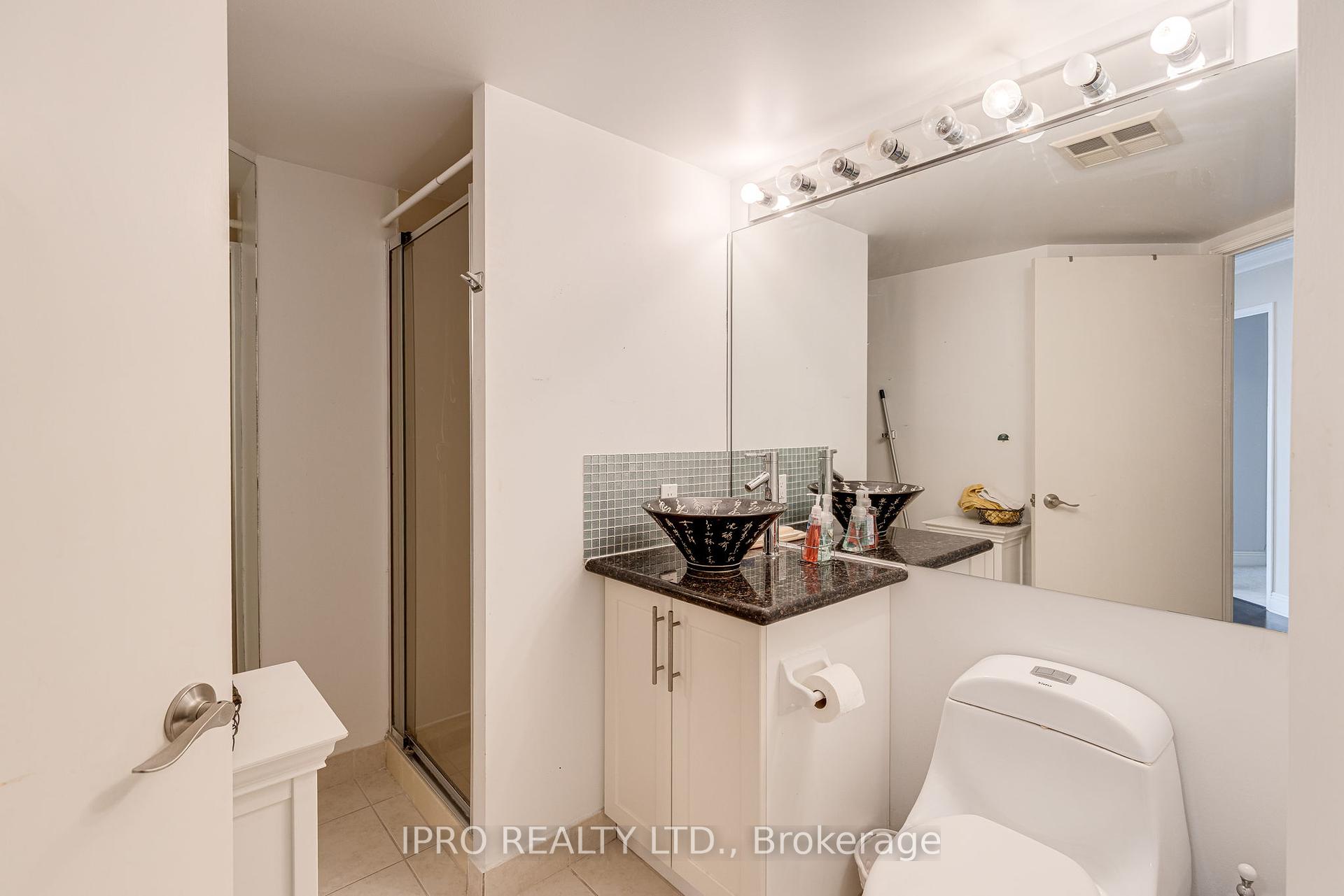 3 Bedrooms Condo at 2269 Lake Shore, Toronto For sale
