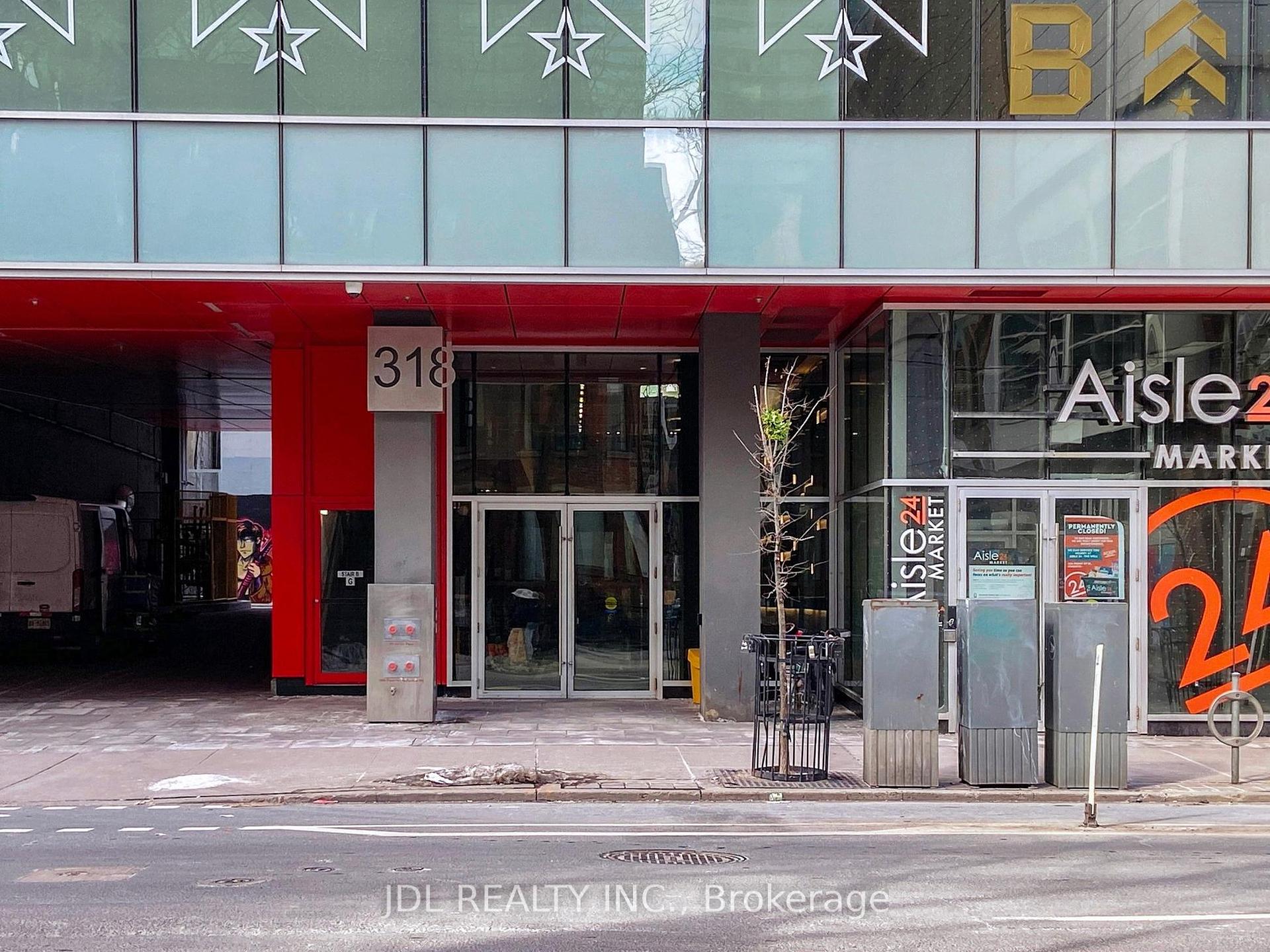 2 Bedrooms Condo at 318 Richmond, Toronto For sale