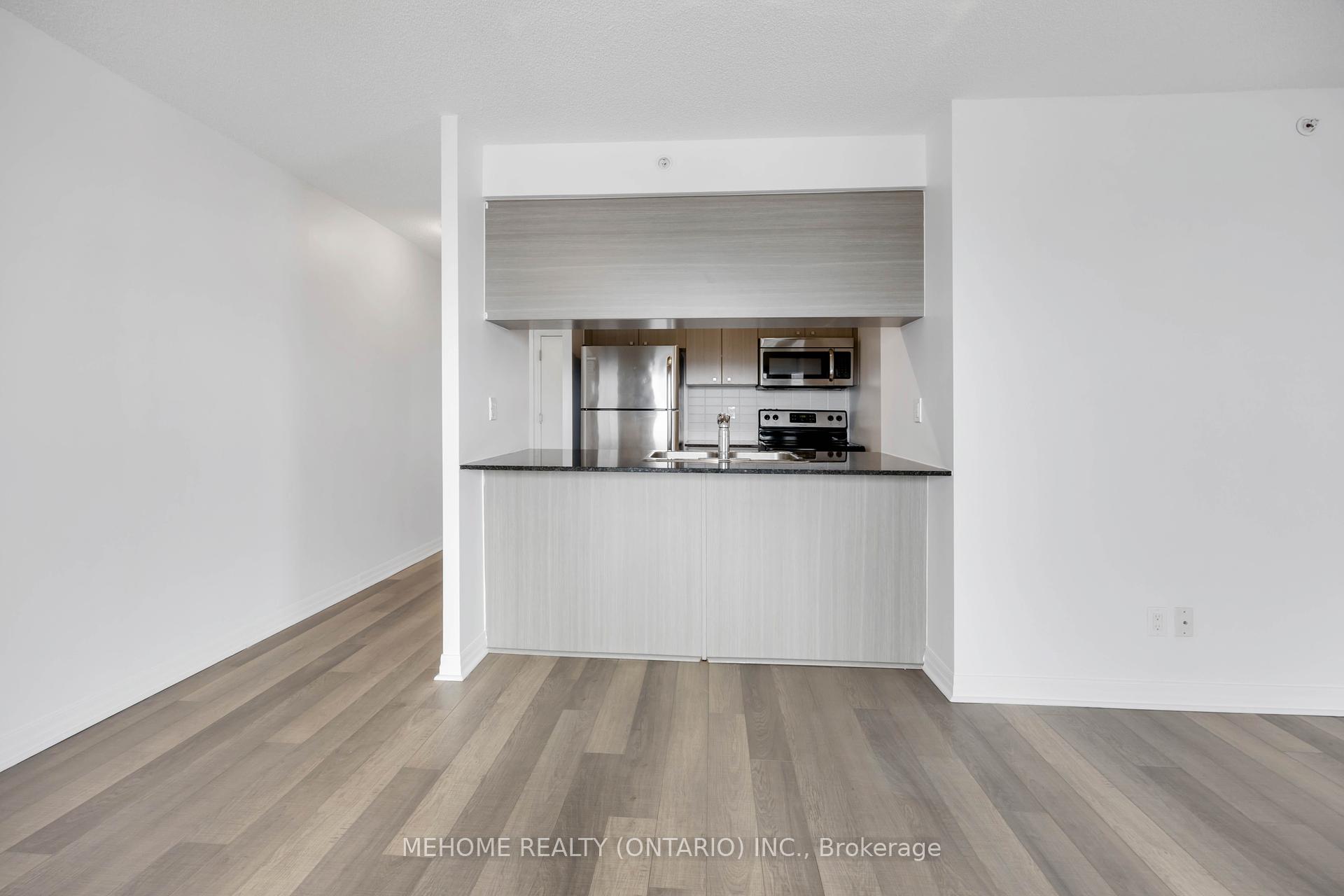 2 Bedrooms Condo at 275 Yorkland, Toronto For sale