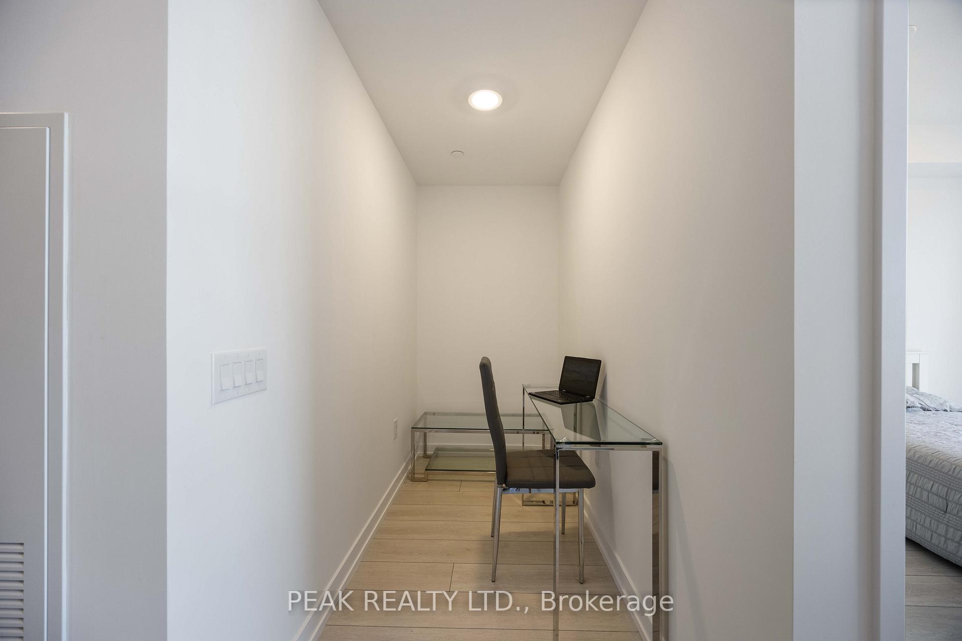 1 Bedroom Condo at 500 Dupont,  Toronto For sale