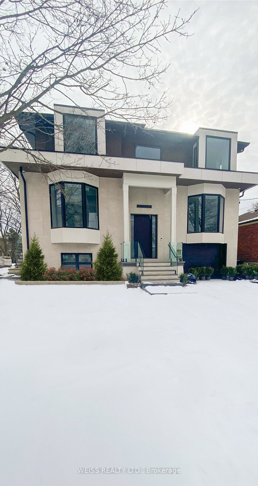 137 Bannockburn Avenue, Toronto, ON M5M 2N4