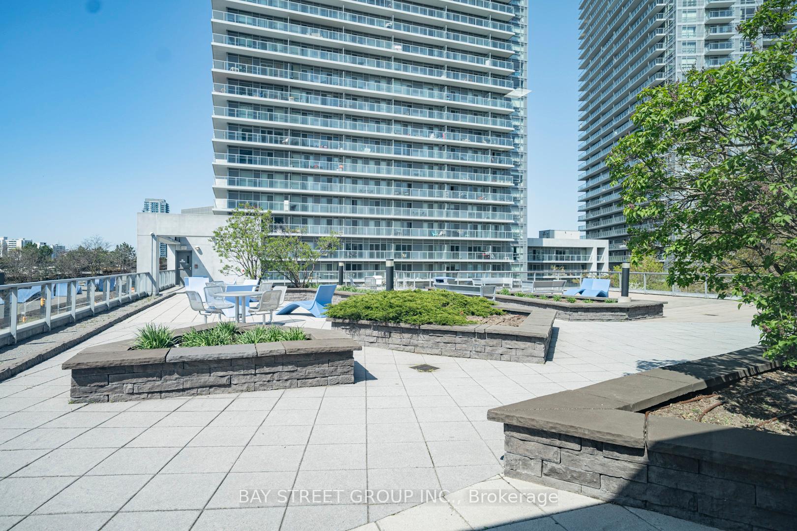 1 Bedroom Condo at 275 Yorkland, Toronto For sale