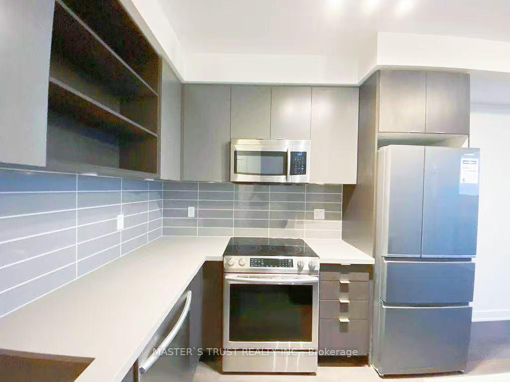 2 Bedrooms Condo at 4699 Glen Erin, Mississauga For sale