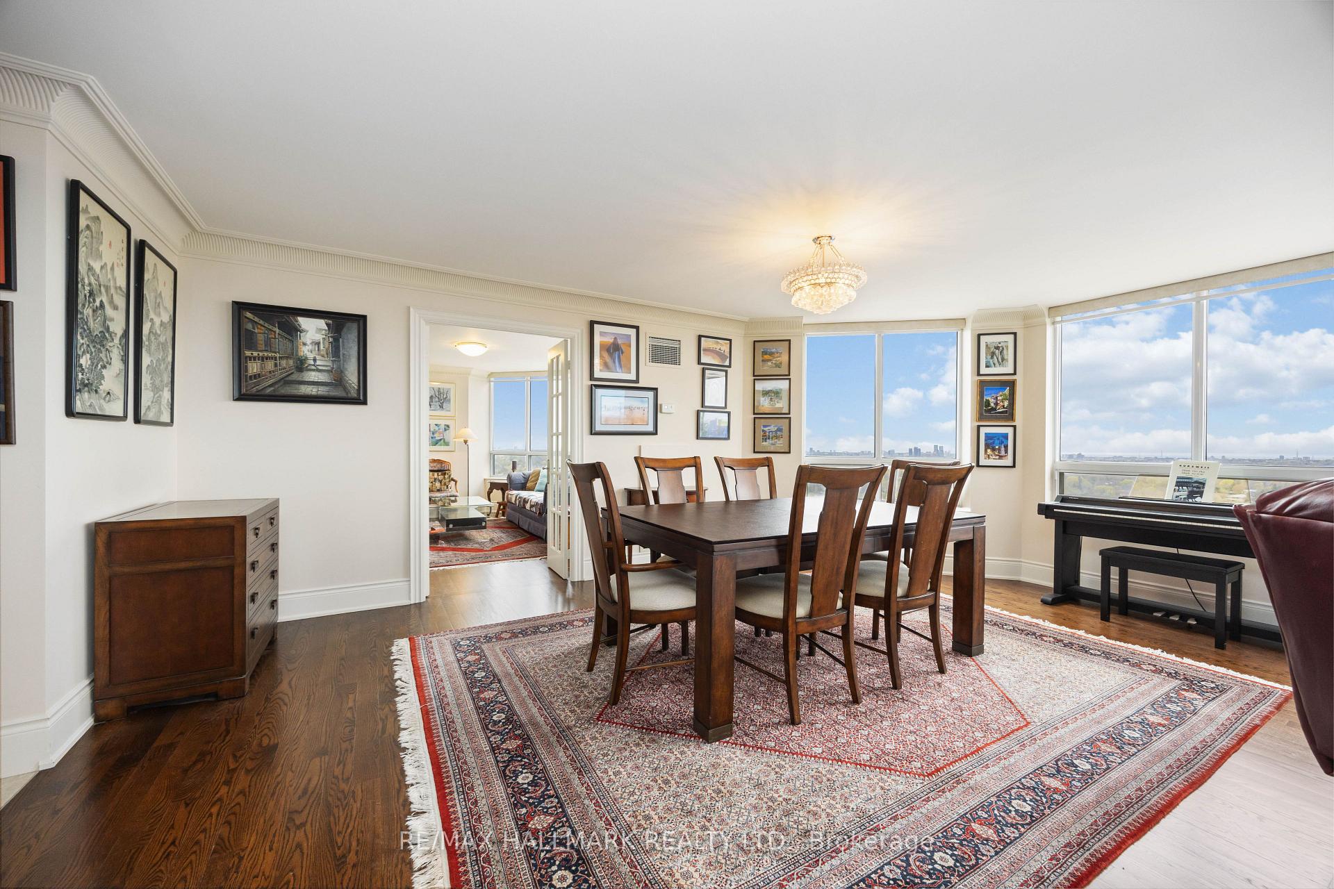 4 Bedrooms Condo at 80 Harrison Garden, Toronto For sale